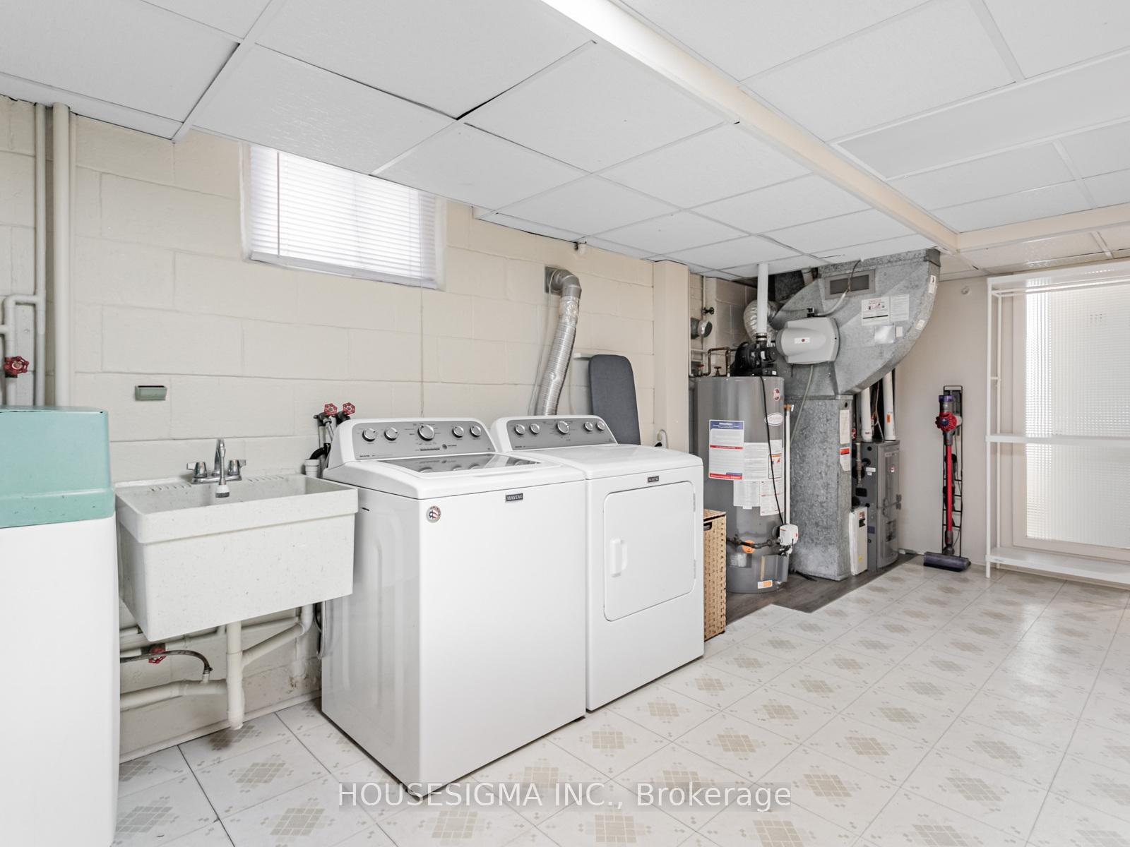 Photo 26 of 72 Ludstone Drive, Etobicoke, Willowridge-Martingrove-Richview — HOMEH
