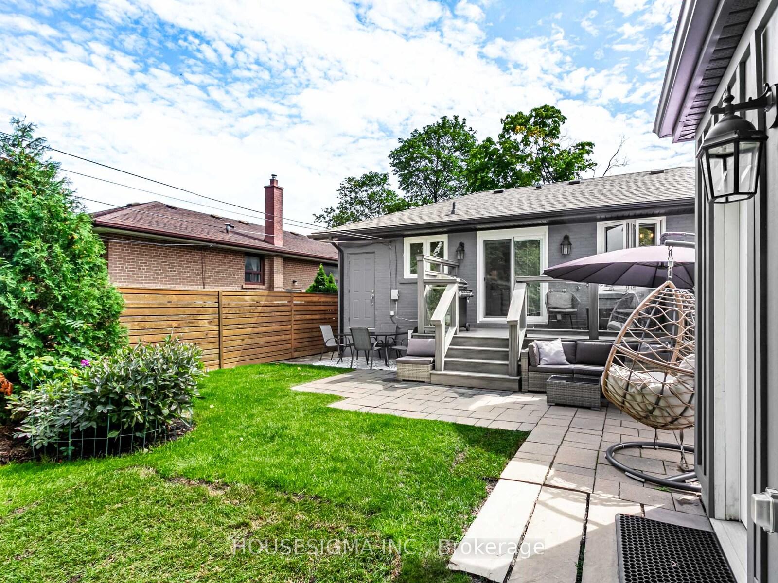 Photo 33 of 72 Ludstone Drive, Etobicoke, Willowridge-Martingrove-Richview — HOMEH