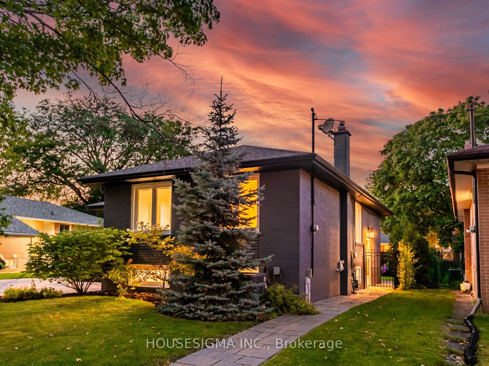 Photo 39 of 72 Ludstone Drive, Etobicoke, Willowridge-Martingrove-Richview — HOMEH