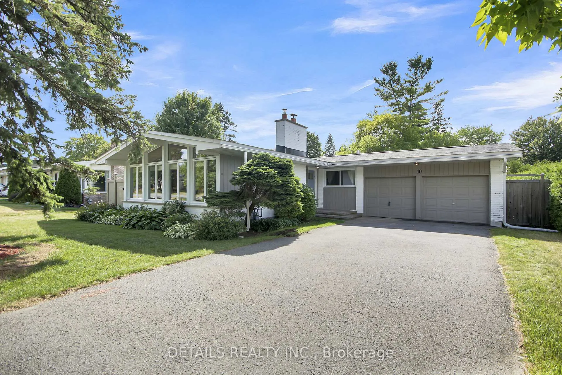 Photo 2 of 10 Aberfeldy Street, Ottawa, Arbeatha Park — HOMEH