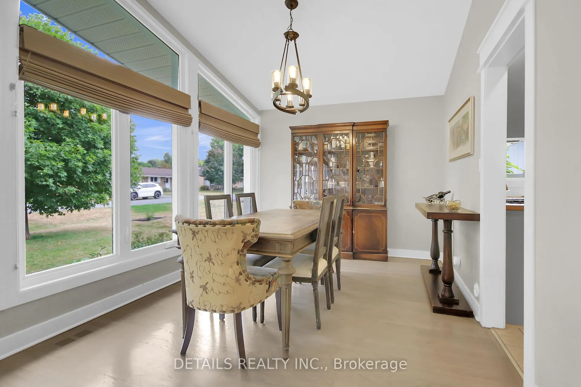 Photo 26 of 10 Aberfeldy Street, Ottawa, Arbeatha Park — HOMEH