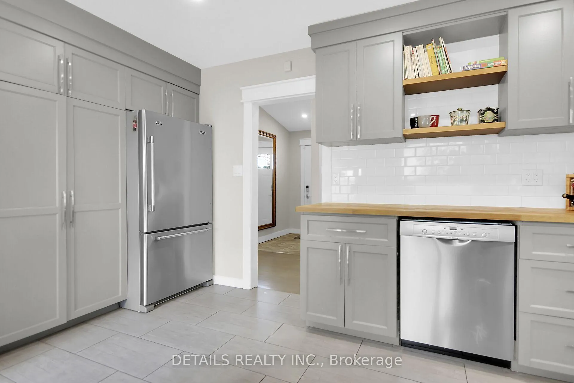 Photo 34 of 10 Aberfeldy Street, Ottawa, Arbeatha Park — HOMEH