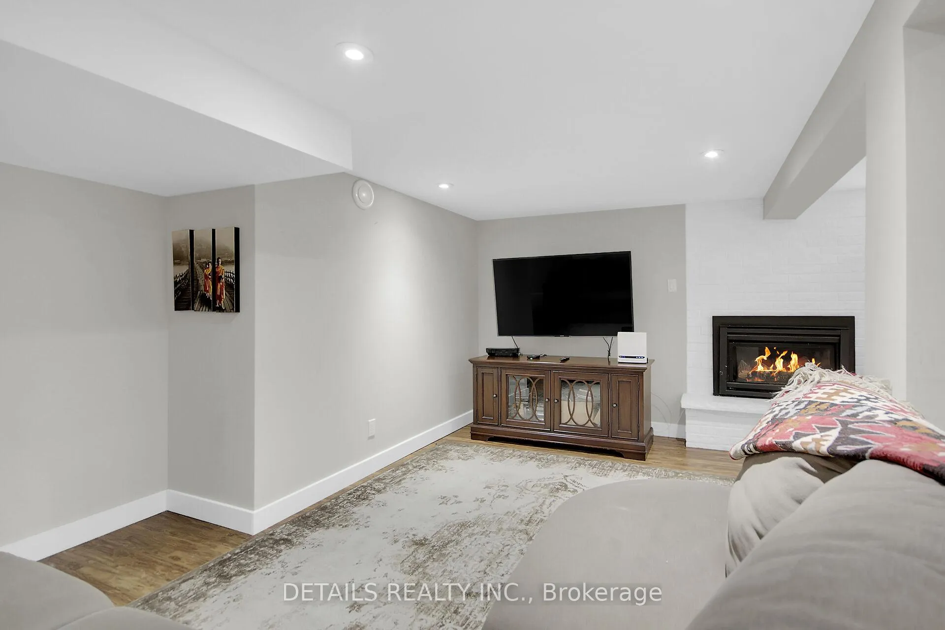 Photo 65 of 10 Aberfeldy Street, Ottawa, Arbeatha Park — HOMEH
