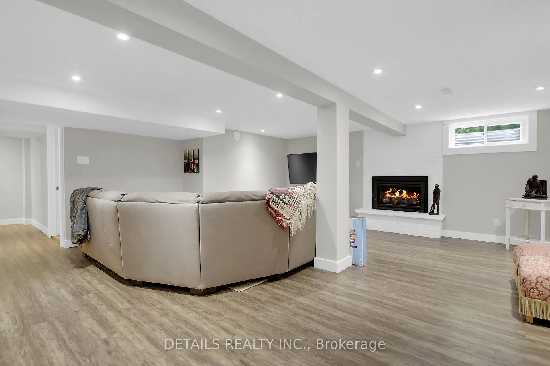 Photo 70 of 10 Aberfeldy Street, Ottawa, Arbeatha Park — HOMEH