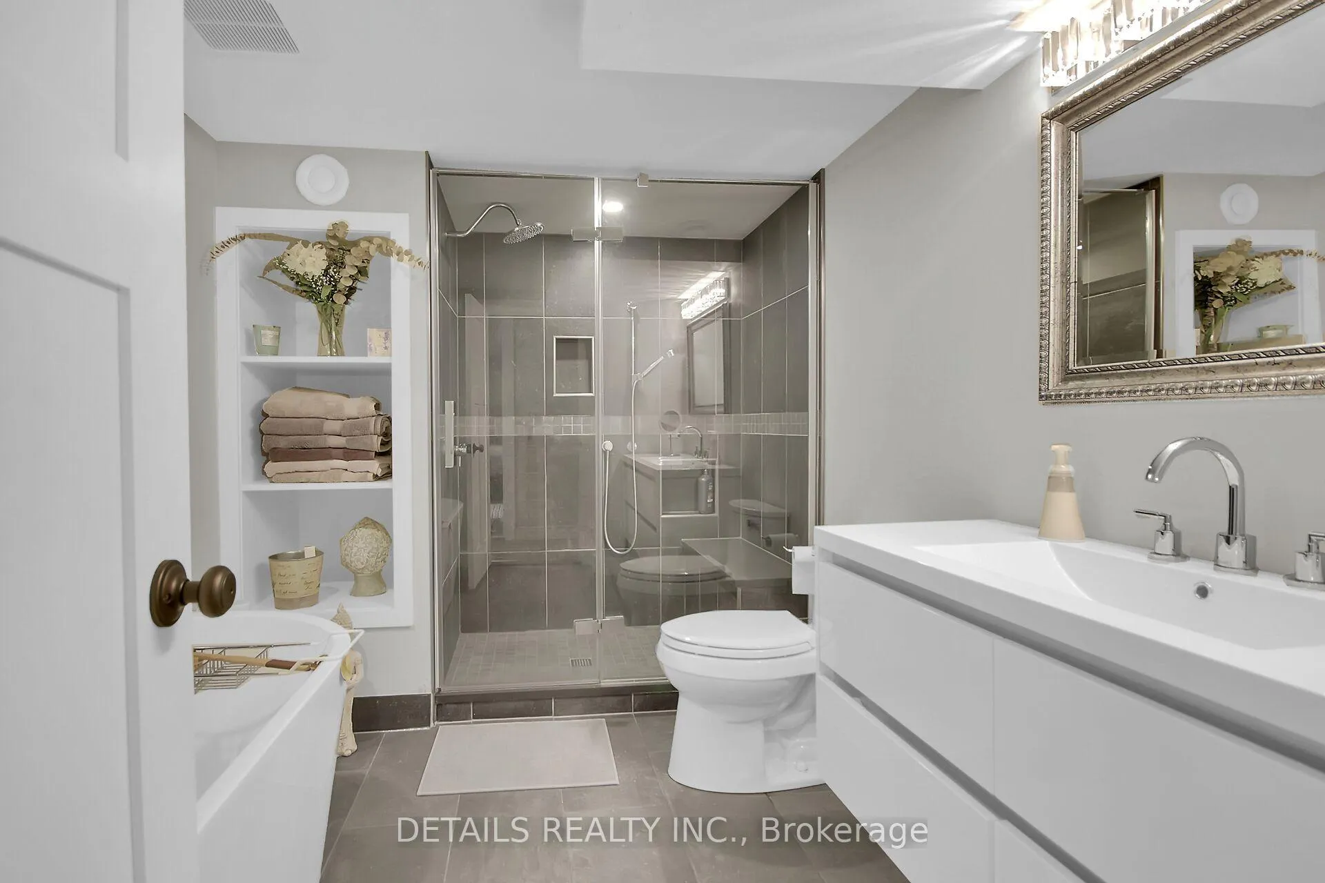 Photo 74 of 10 Aberfeldy Street, Ottawa, Arbeatha Park — HOMEH