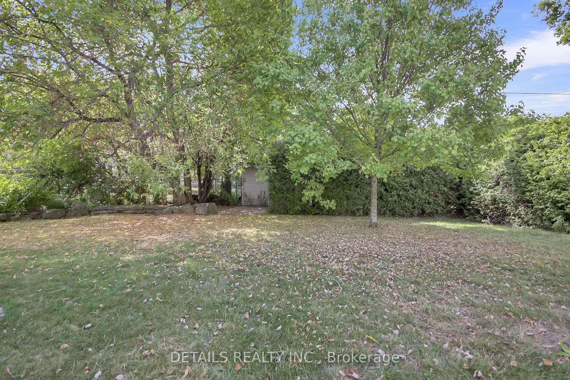 Photo 116 of 10 Aberfeldy Street, Ottawa, Arbeatha Park — HOMEH