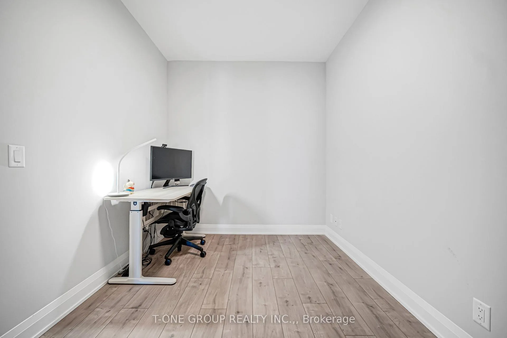 Photo 19 of Unit 3006, 18 Water Walk Drive, Markham, Unionville — HOMEH