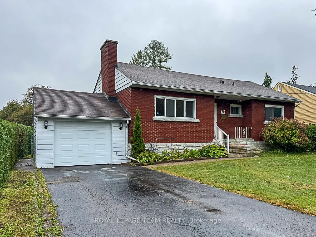 Photo 5 of 70 Crownhill Street, Ottawa, Cardinal Heights — HOMEH