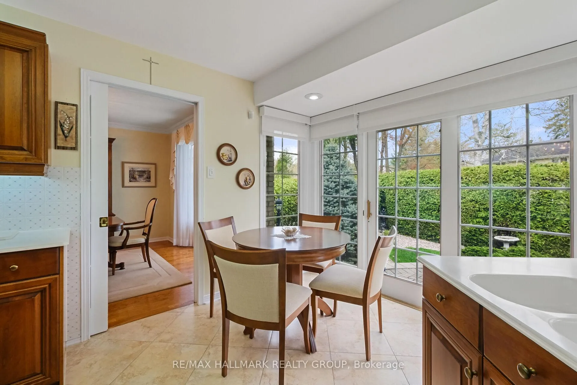 Photo 35 of 37 Wedgewood Crescent, Ottawa, Blackburn Hamlet — HOMEH