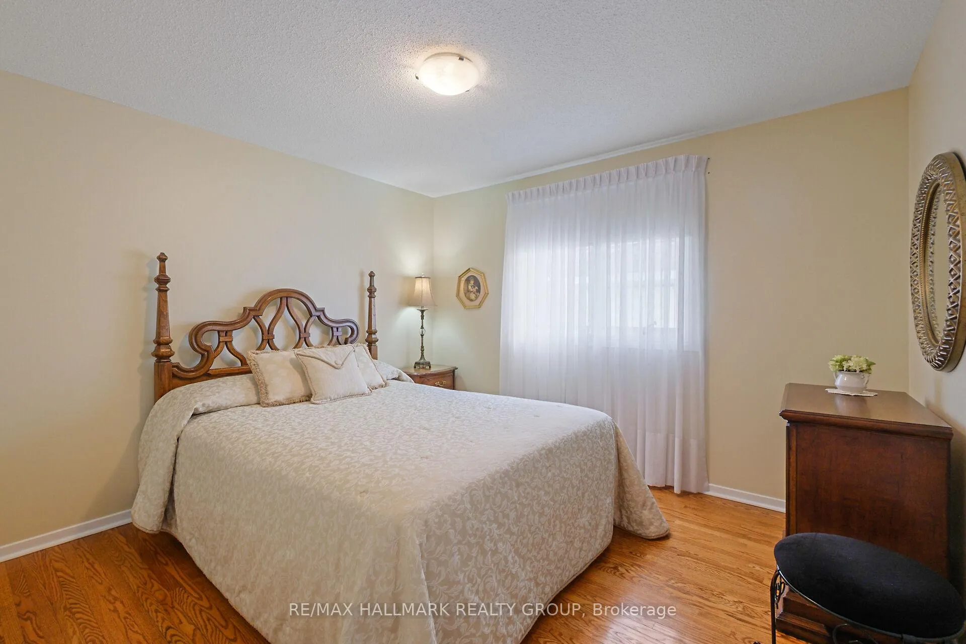Photo 90 of 37 Wedgewood Crescent, Ottawa, Blackburn Hamlet — HOMEH