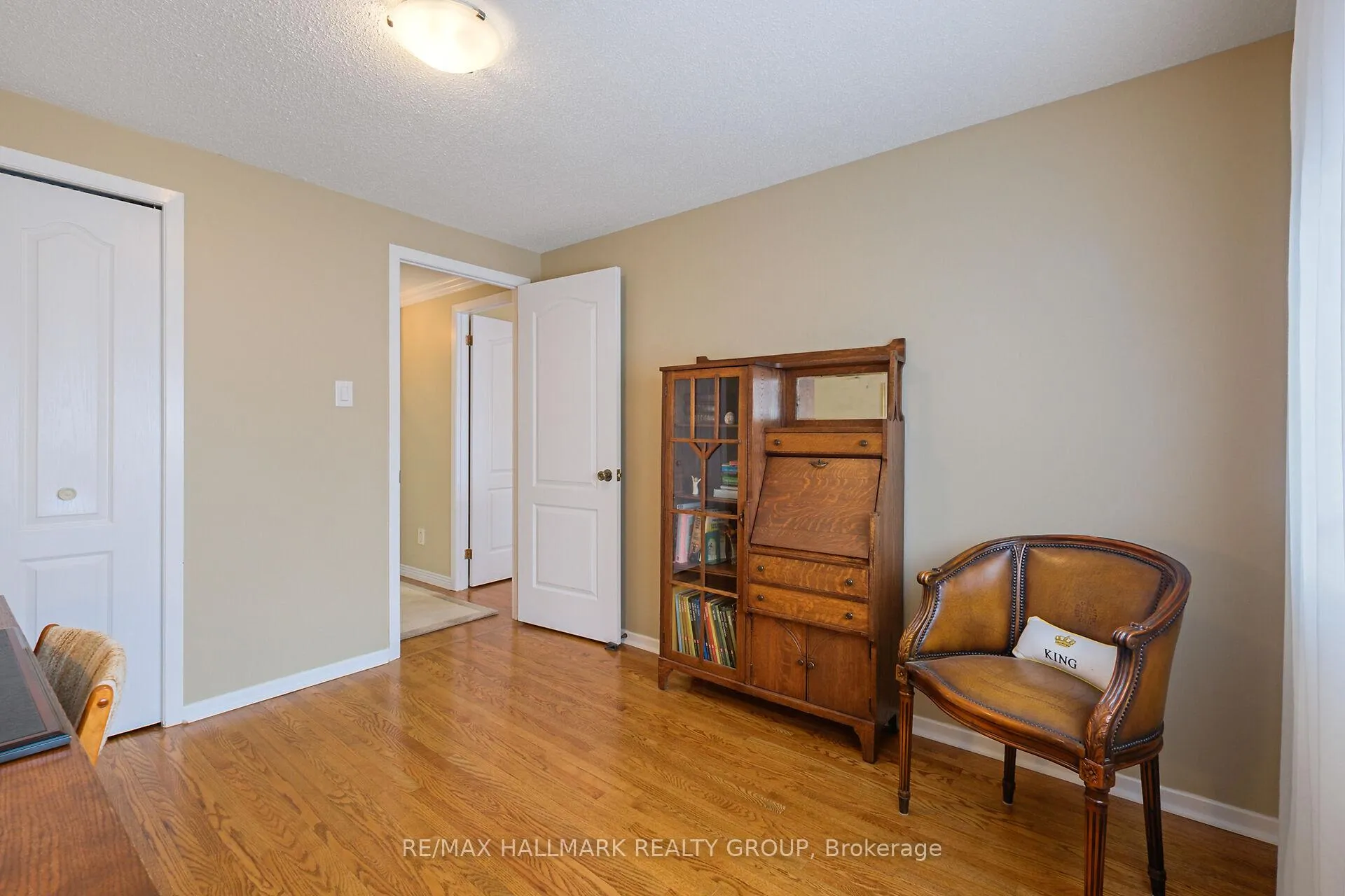 Photo 106 of 37 Wedgewood Crescent, Ottawa, Blackburn Hamlet — HOMEH