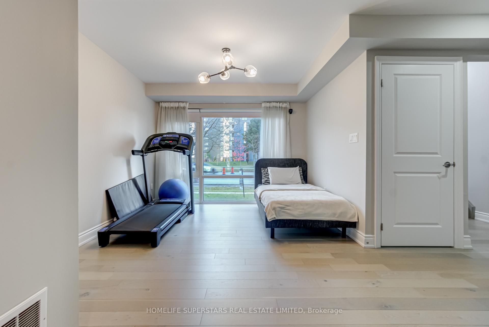 Photo 3 of 29 Pony Farm Drive, Etobicoke, Willowridge-Martingrove-Richview — HOMEH