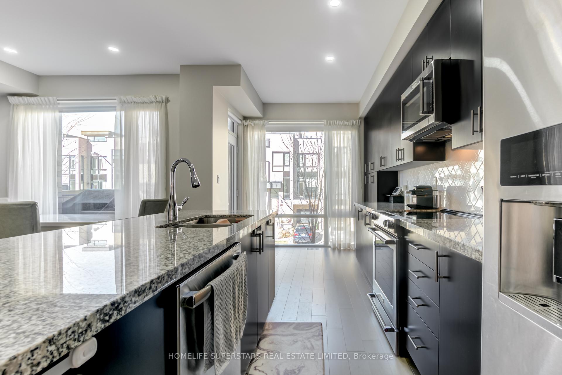 Photo 8 of 29 Pony Farm Drive, Etobicoke, Willowridge-Martingrove-Richview — HOMEH