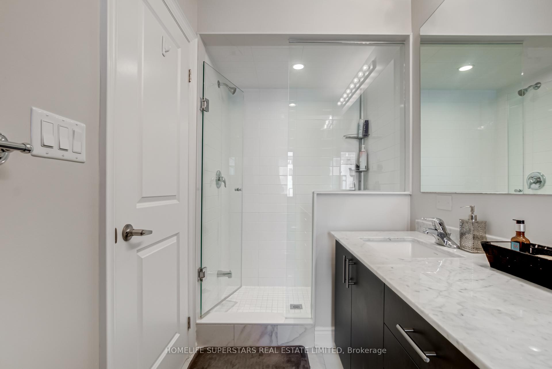 Photo 14 of 29 Pony Farm Drive, Etobicoke, Willowridge-Martingrove-Richview — HOMEH