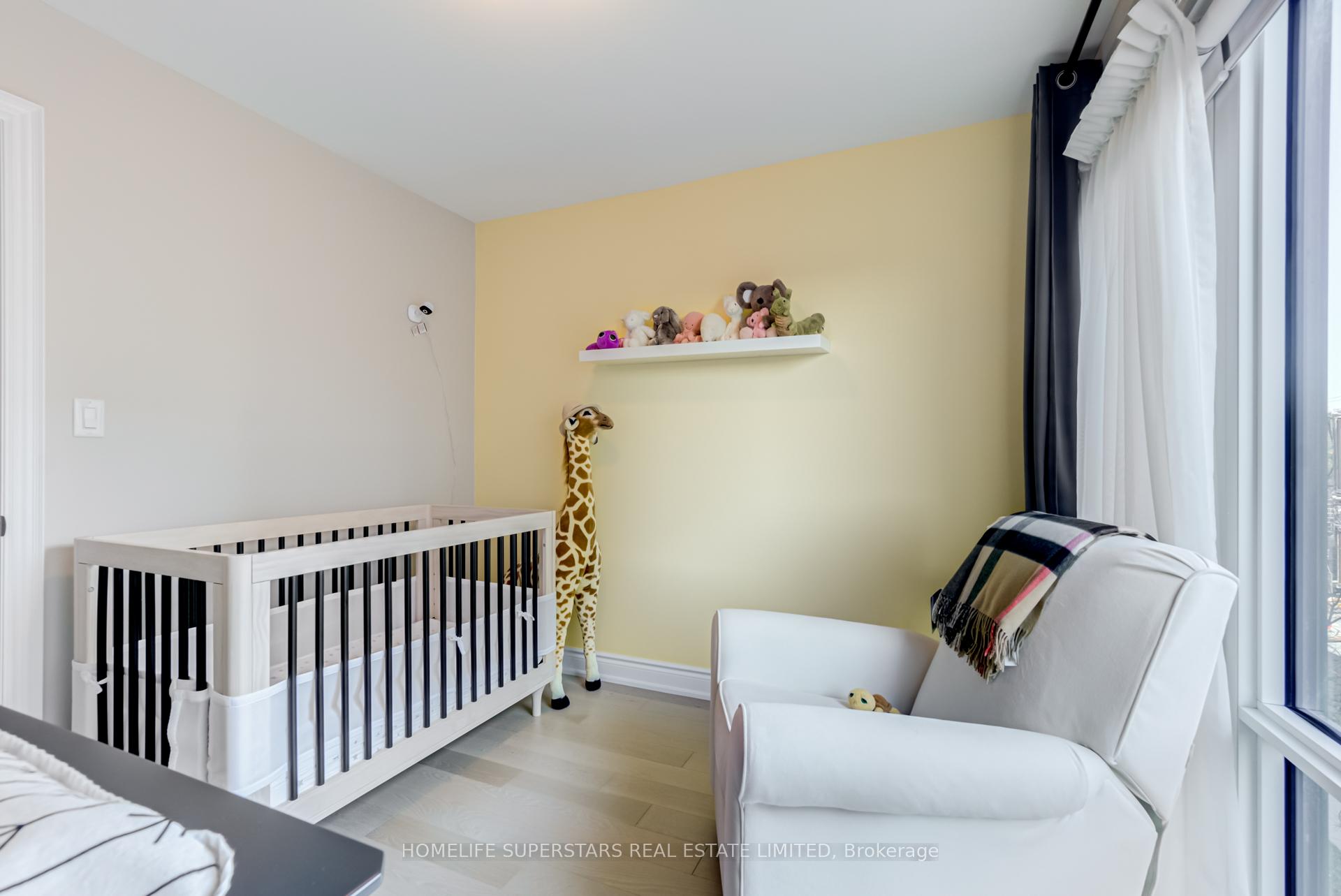 Photo 16 of 29 Pony Farm Drive, Etobicoke, Willowridge-Martingrove-Richview — HOMEH
