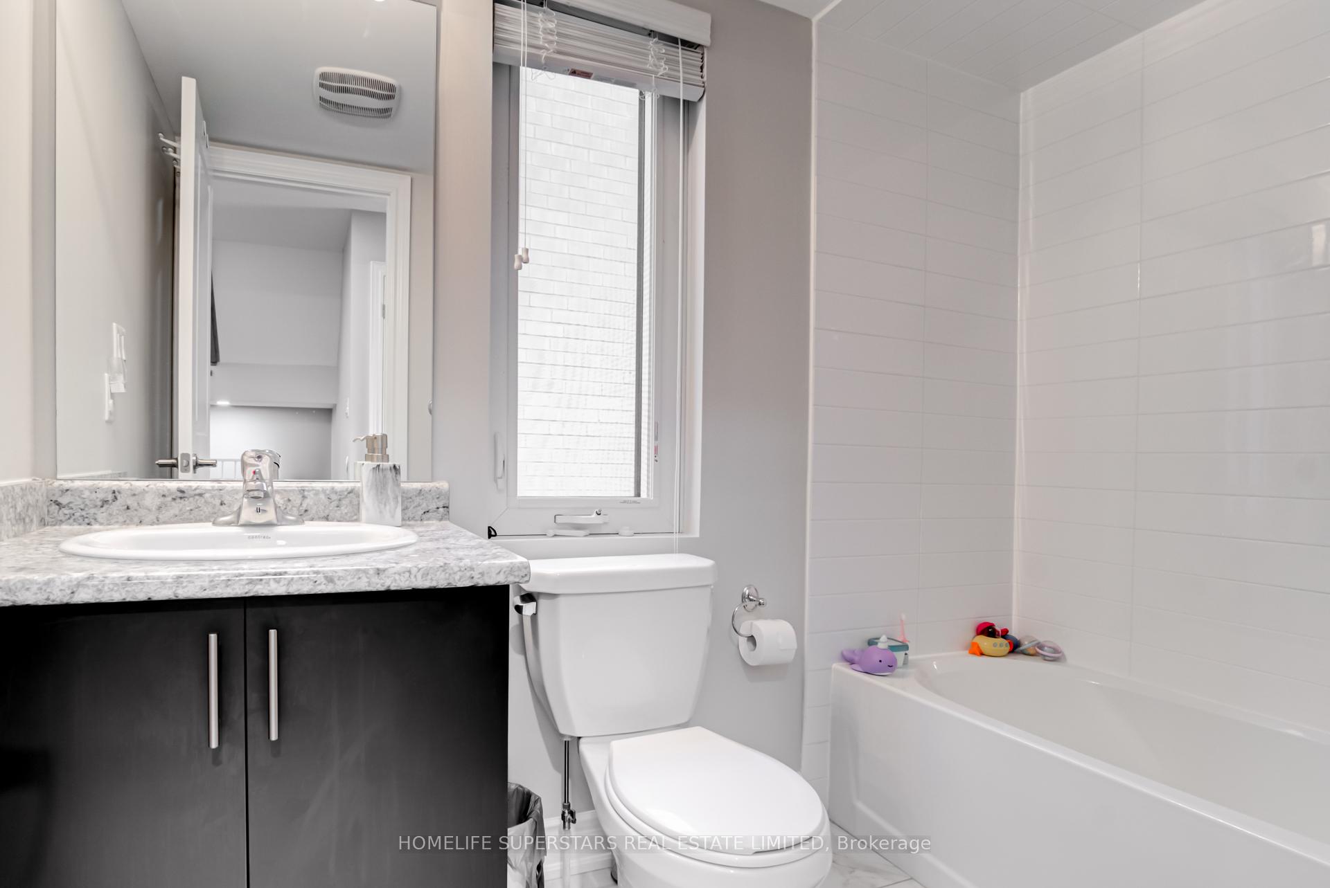 Photo 17 of 29 Pony Farm Drive, Etobicoke, Willowridge-Martingrove-Richview — HOMEH