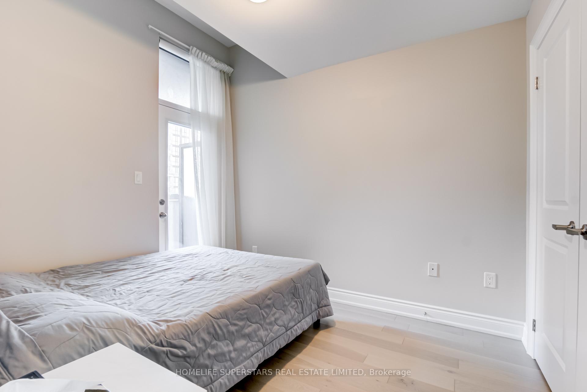 Photo 18 of 29 Pony Farm Drive, Etobicoke, Willowridge-Martingrove-Richview — HOMEH