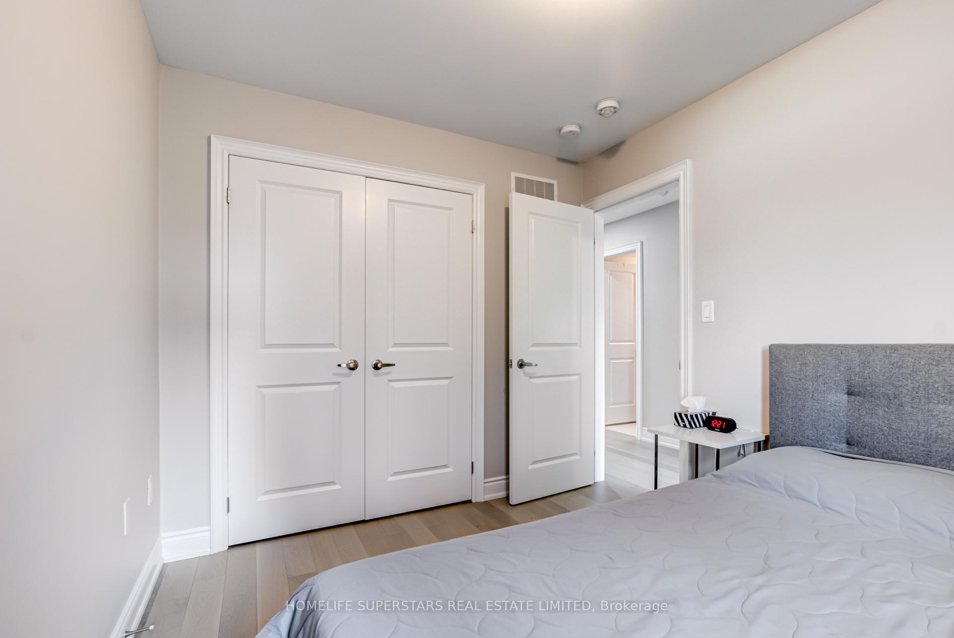 Photo 19 of 29 Pony Farm Drive, Etobicoke, Willowridge-Martingrove-Richview — HOMEH