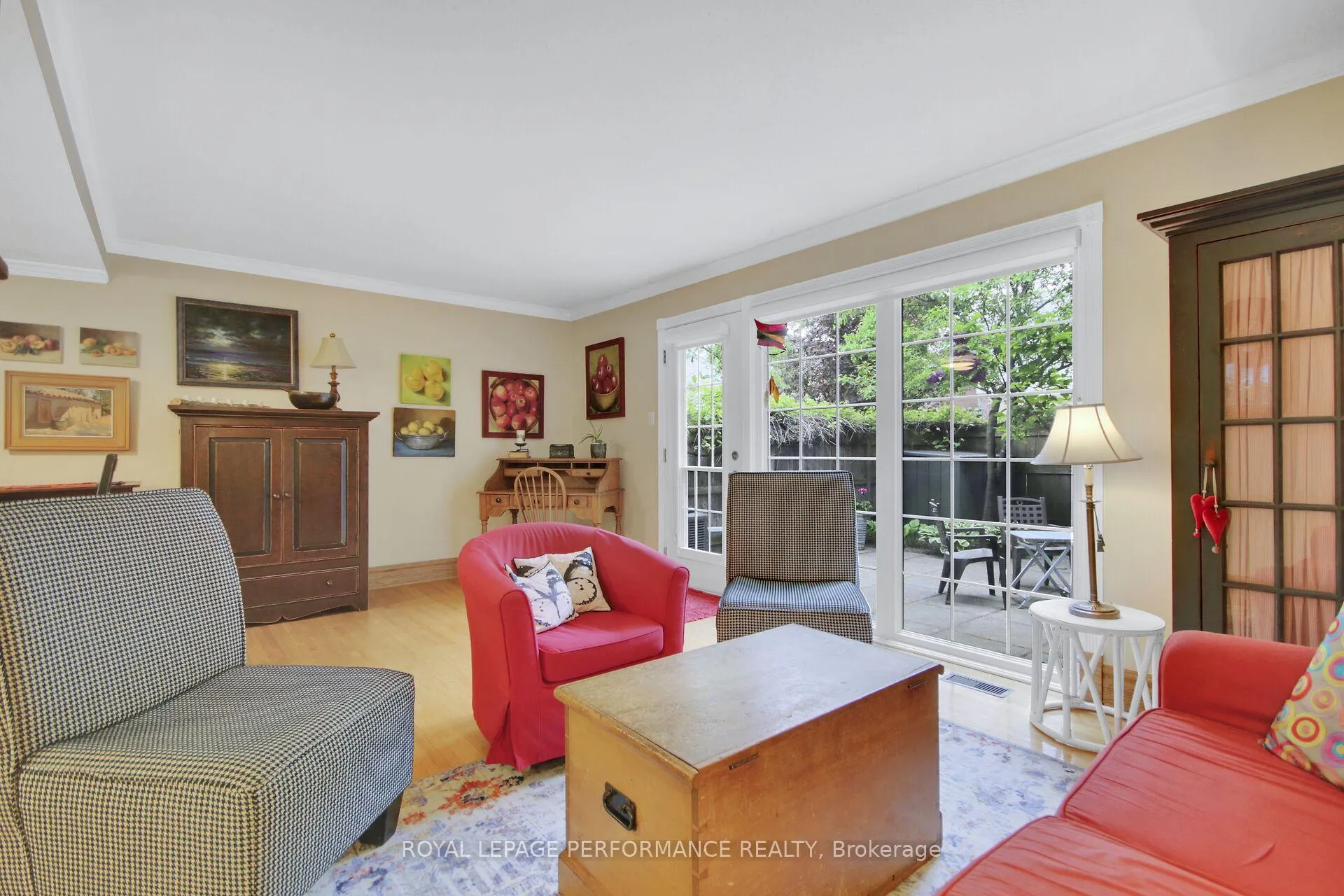 Photo 14 of 900 Walkley Road, Ottawa, Riverside Park South — HOMEH
