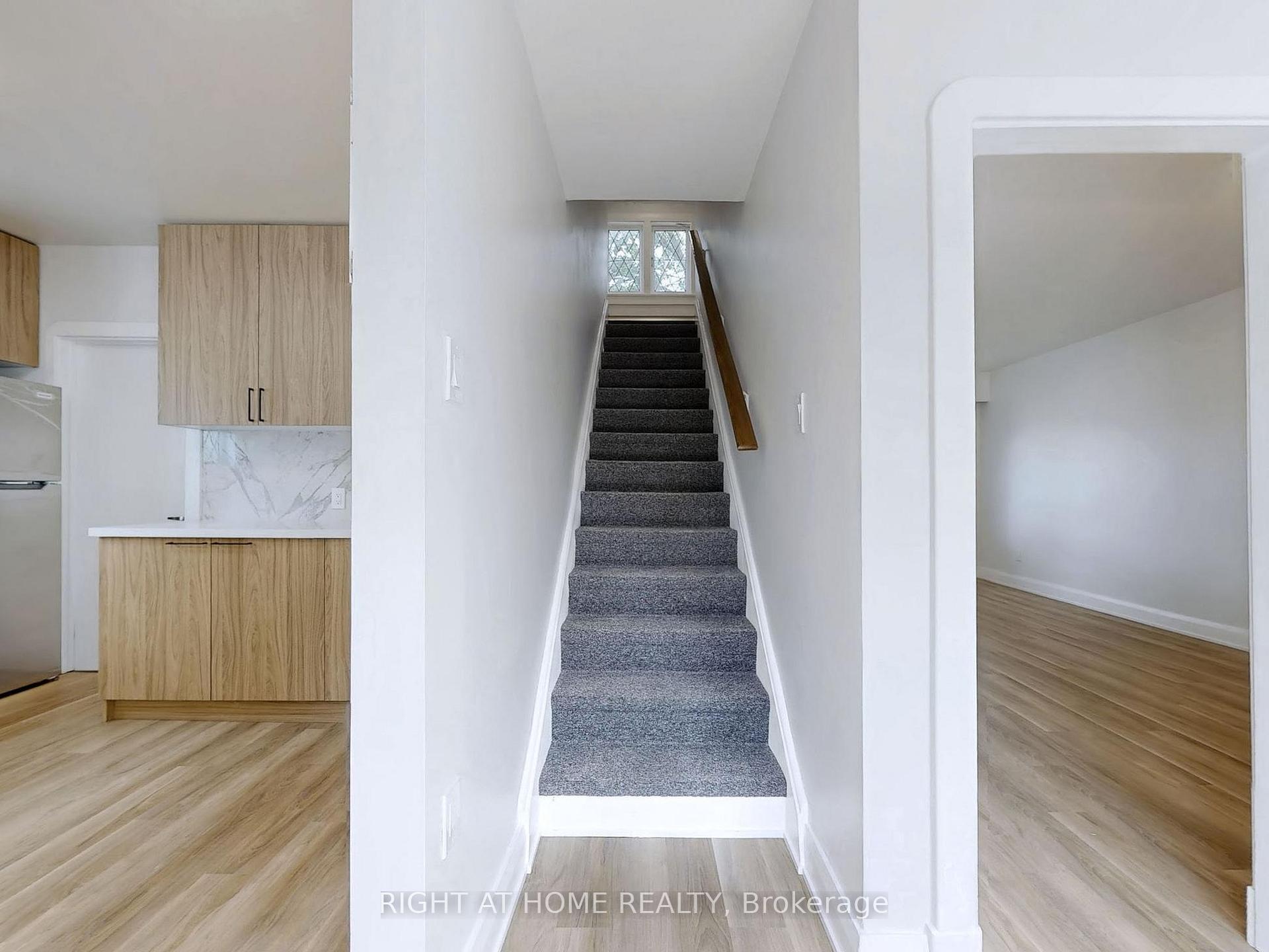 Photo 7 of 668 Scarlett Road, Etobicoke, Humber Heights — HOMEH
