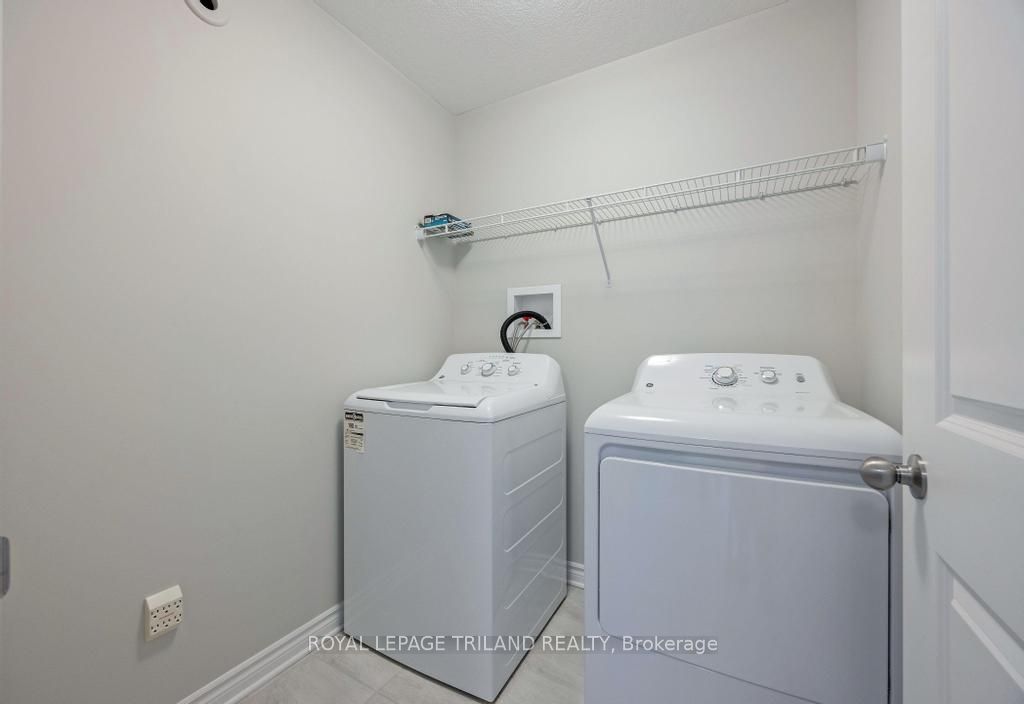 Photo 44 of 16 Ashberry Place, St. Thomas — HOMEH