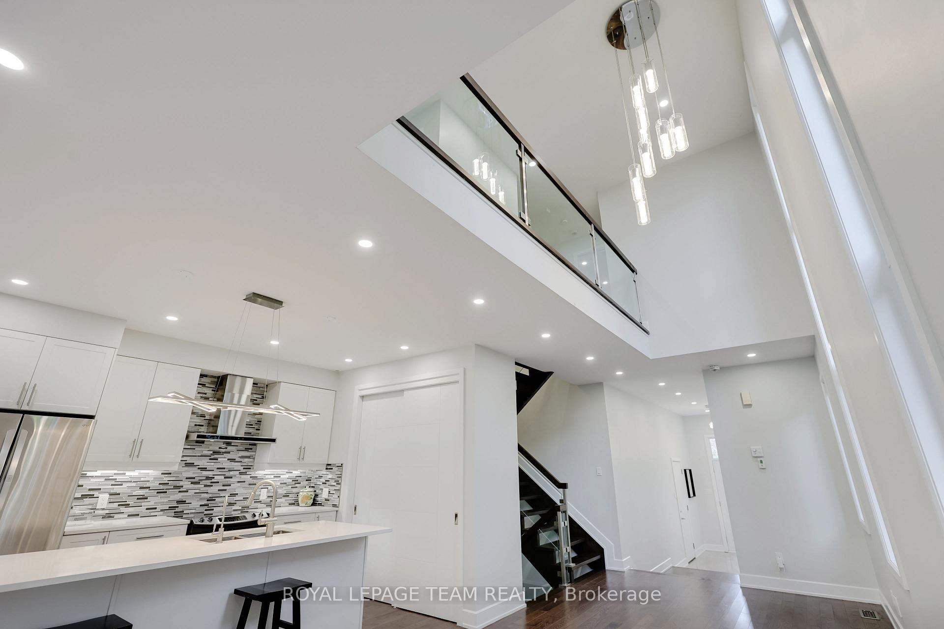 Photo 21 of 38 Sunnymede Avenue, Ottawa, Ottawa West/Tunneys Pasture — HOMEH