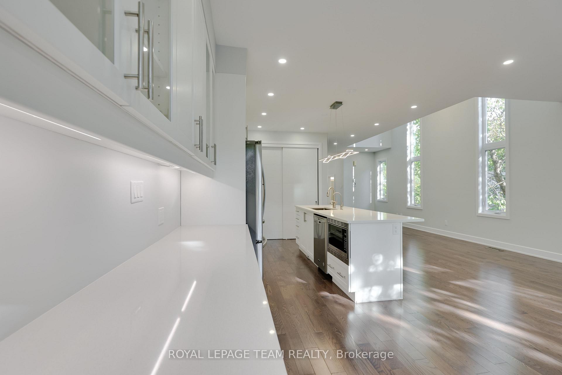 Photo 24 of 38 Sunnymede Avenue, Ottawa, Ottawa West/Tunneys Pasture — HOMEH