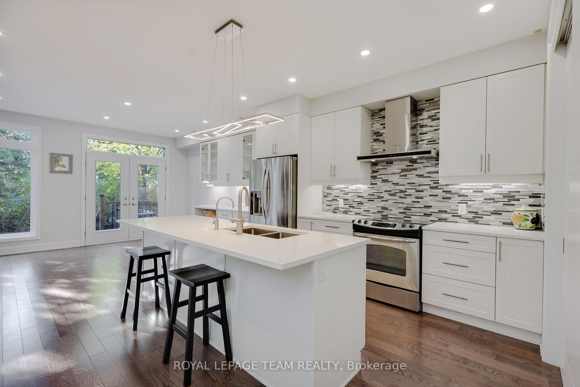 Photo 27 of 38 Sunnymede Avenue, Ottawa, Ottawa West/Tunneys Pasture — HOMEH