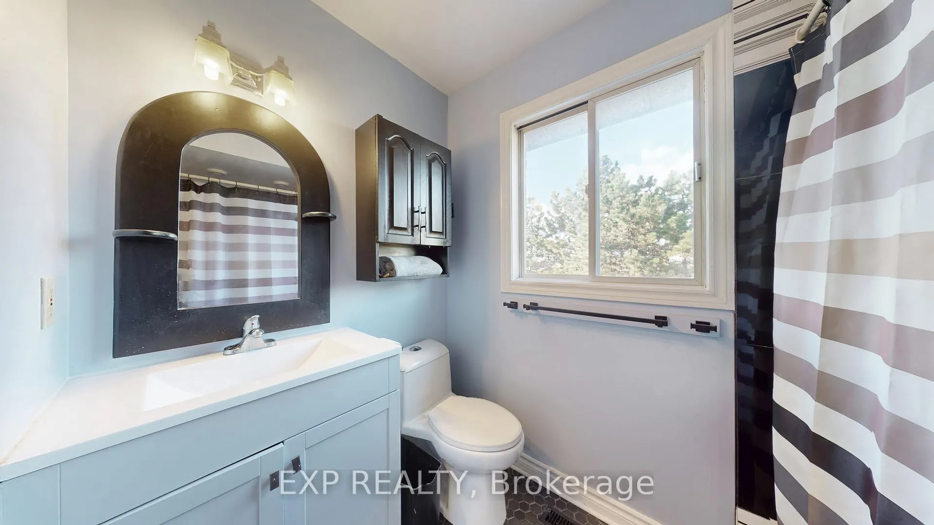 Photo 22 of 4 Trillium Crescent, Barrie, Allandale Heights — HOMEH