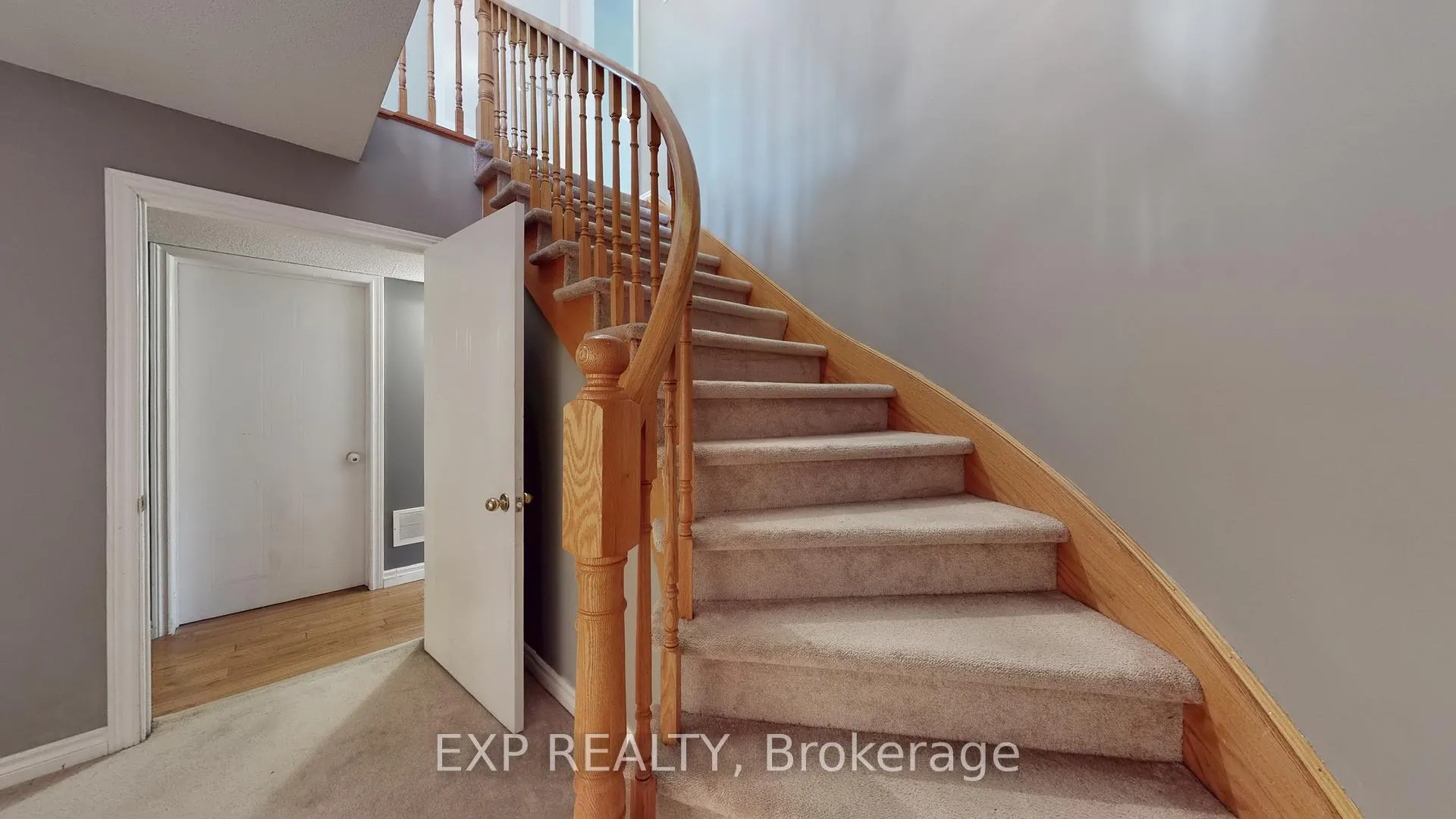 Photo 29 of 4 Trillium Crescent, Barrie, Allandale Heights — HOMEH