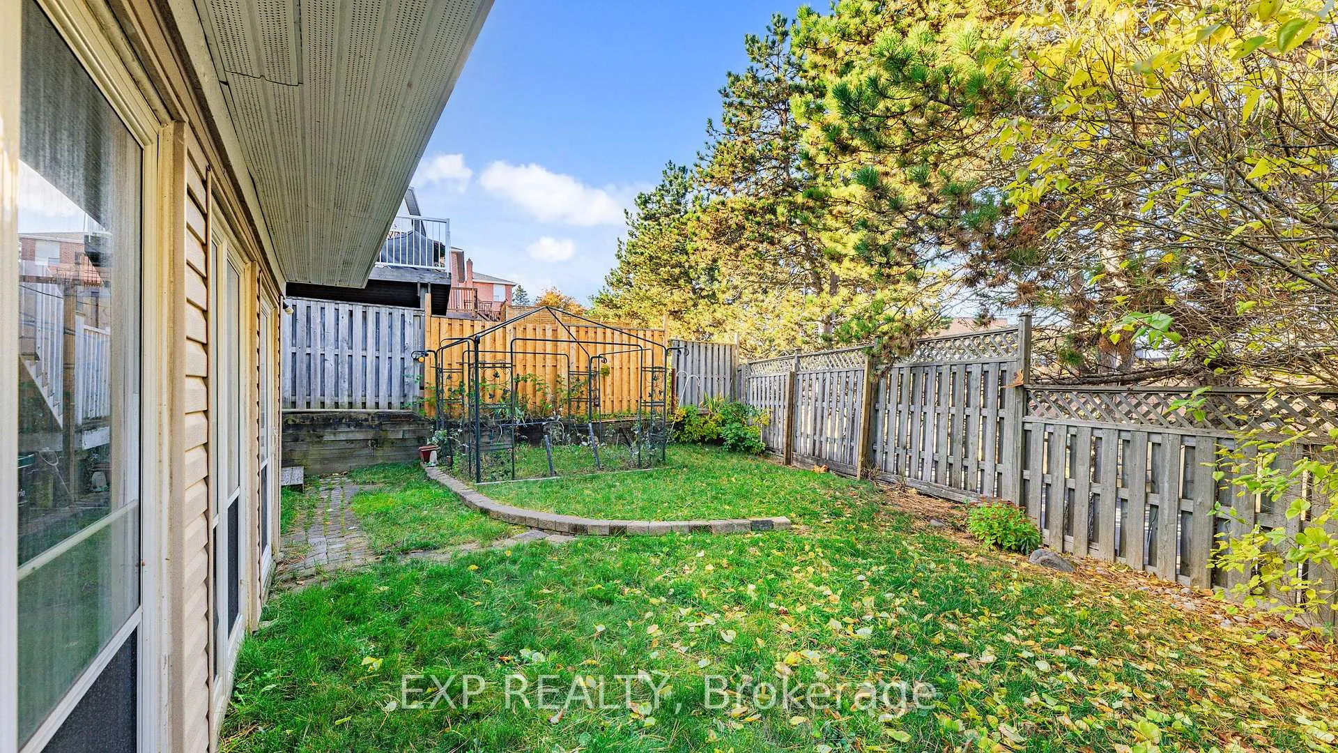 Photo 42 of 4 Trillium Crescent, Barrie, Allandale Heights — HOMEH