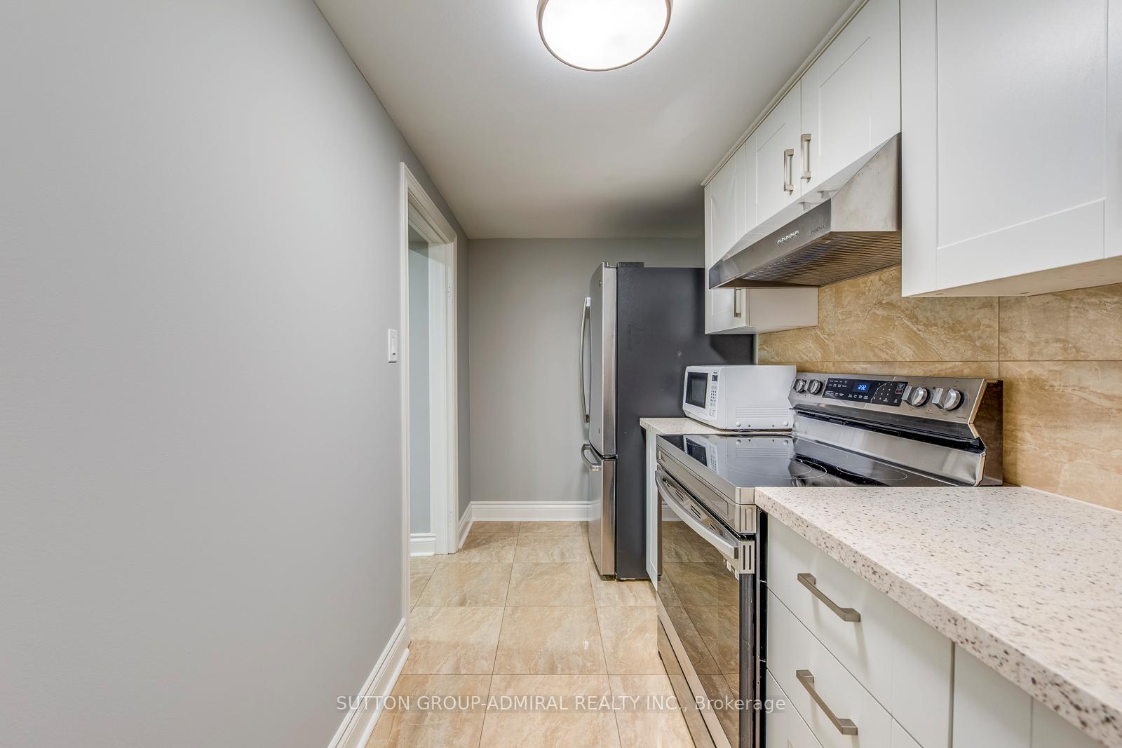 Photo 21 of 69 Norgrove Crescent, Etobicoke, Willowridge-Martingrove-Richview — HOMEH
