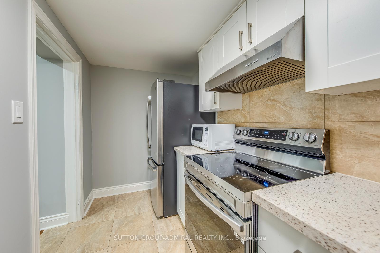 Photo 22 of 69 Norgrove Crescent, Etobicoke, Willowridge-Martingrove-Richview — HOMEH