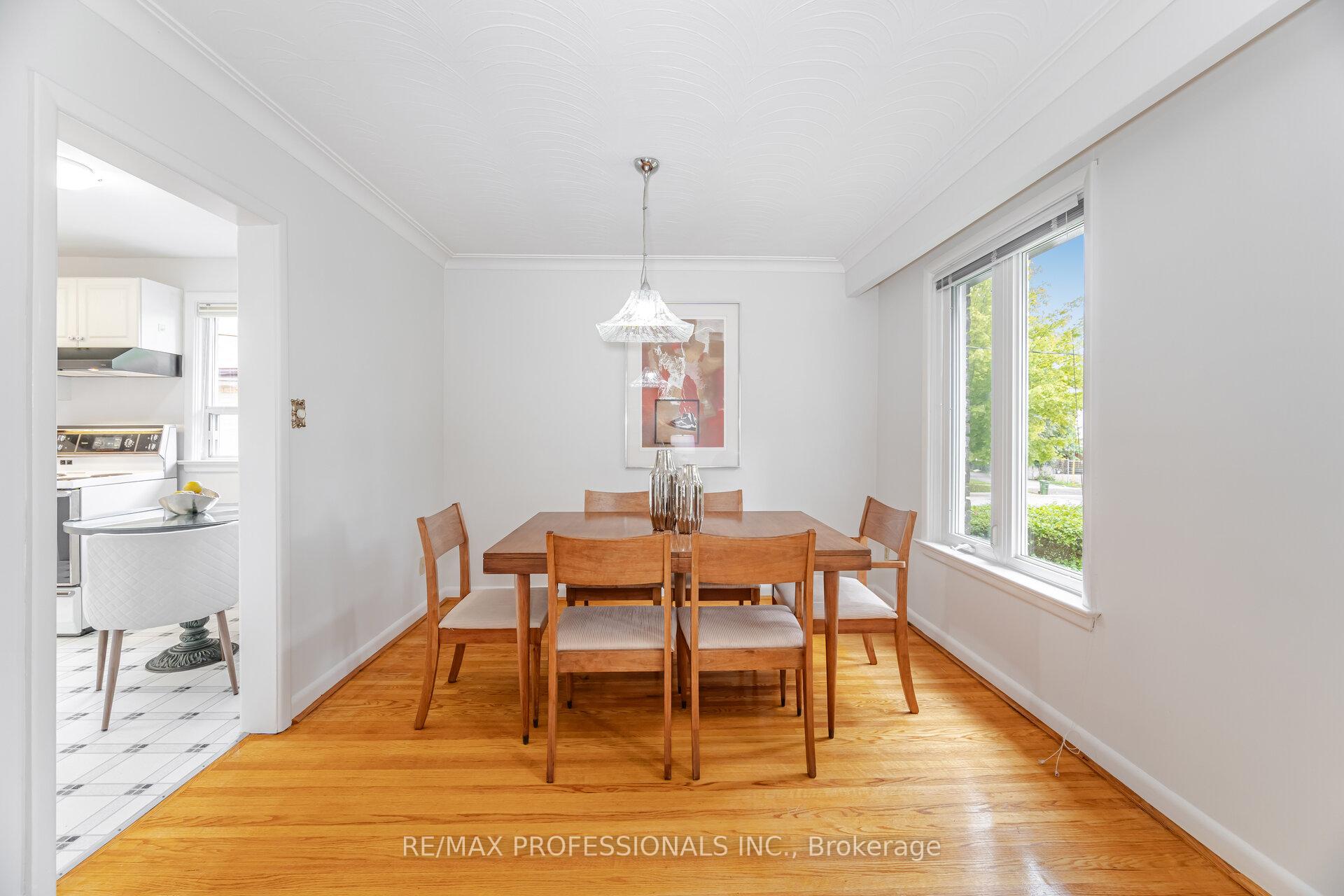 Photo 10 of 4 Lethbridge Avenue, Etobicoke, Kingsview Village-The Westway — HOMEH