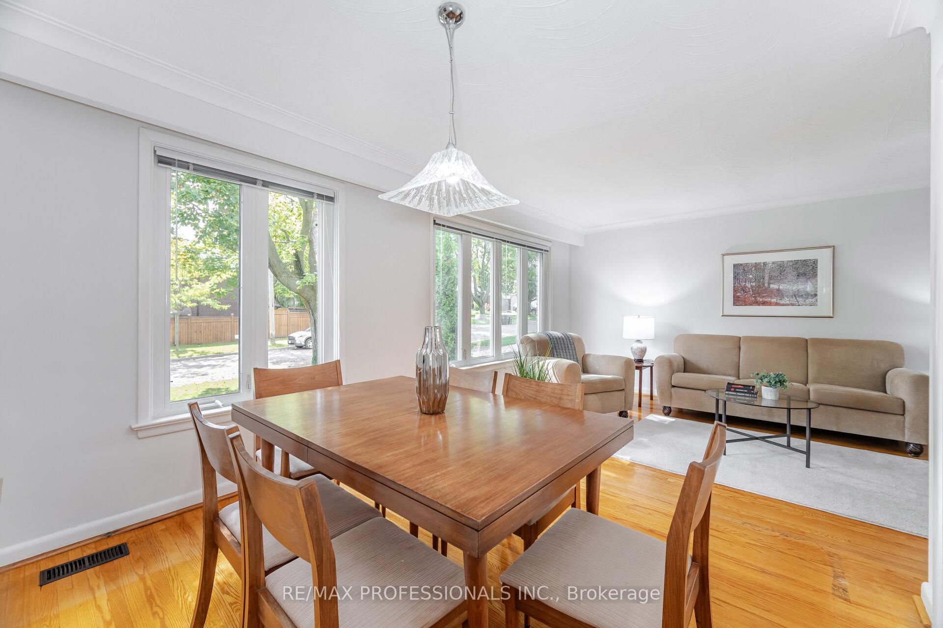 Photo 11 of 4 Lethbridge Avenue, Etobicoke, Kingsview Village-The Westway — HOMEH