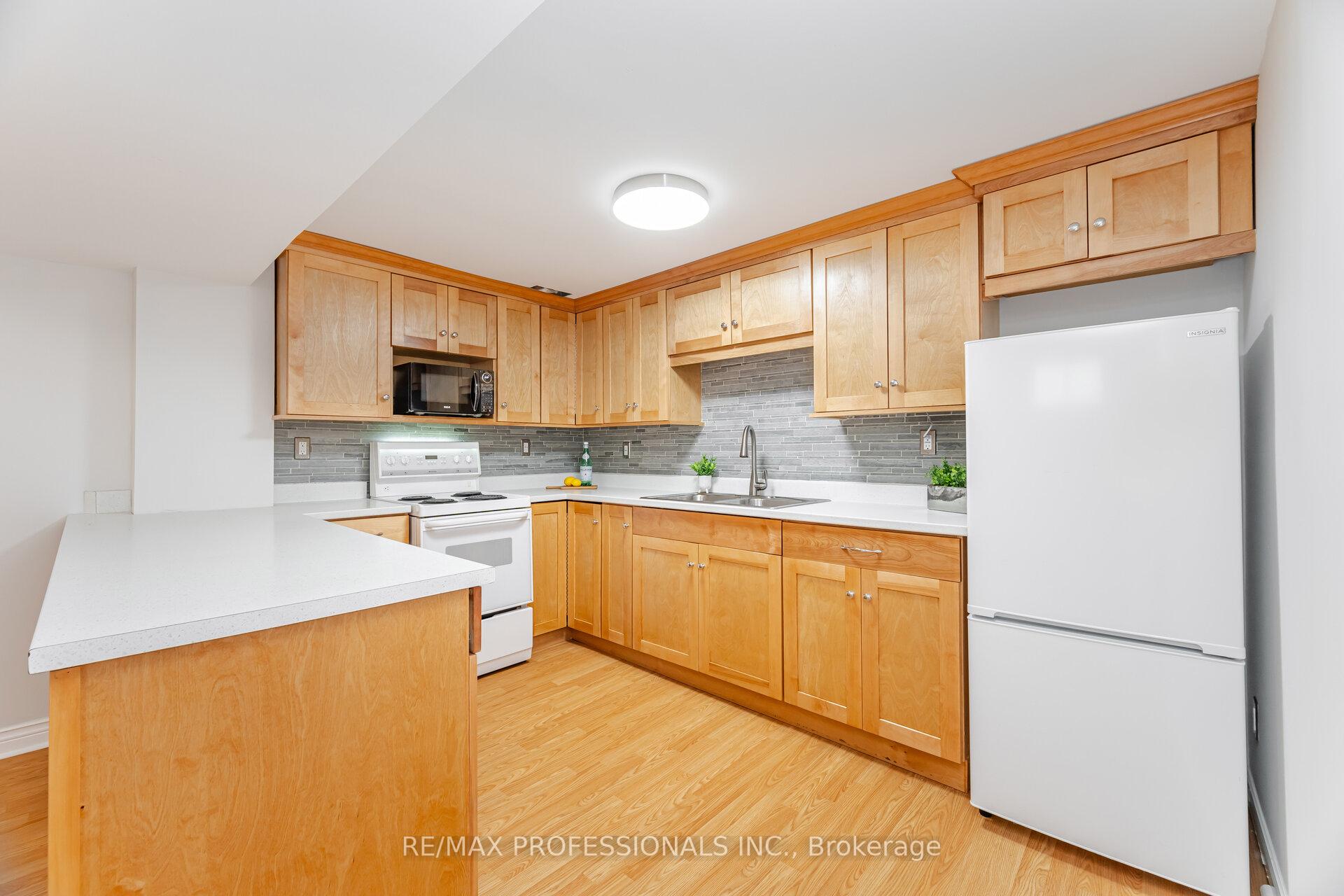 Photo 26 of 4 Lethbridge Avenue, Etobicoke, Kingsview Village-The Westway — HOMEH