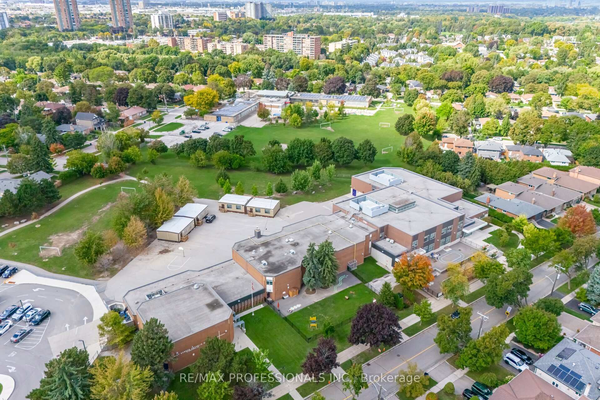 Photo 46 of 4 Lethbridge Avenue, Etobicoke, Kingsview Village-The Westway — HOMEH