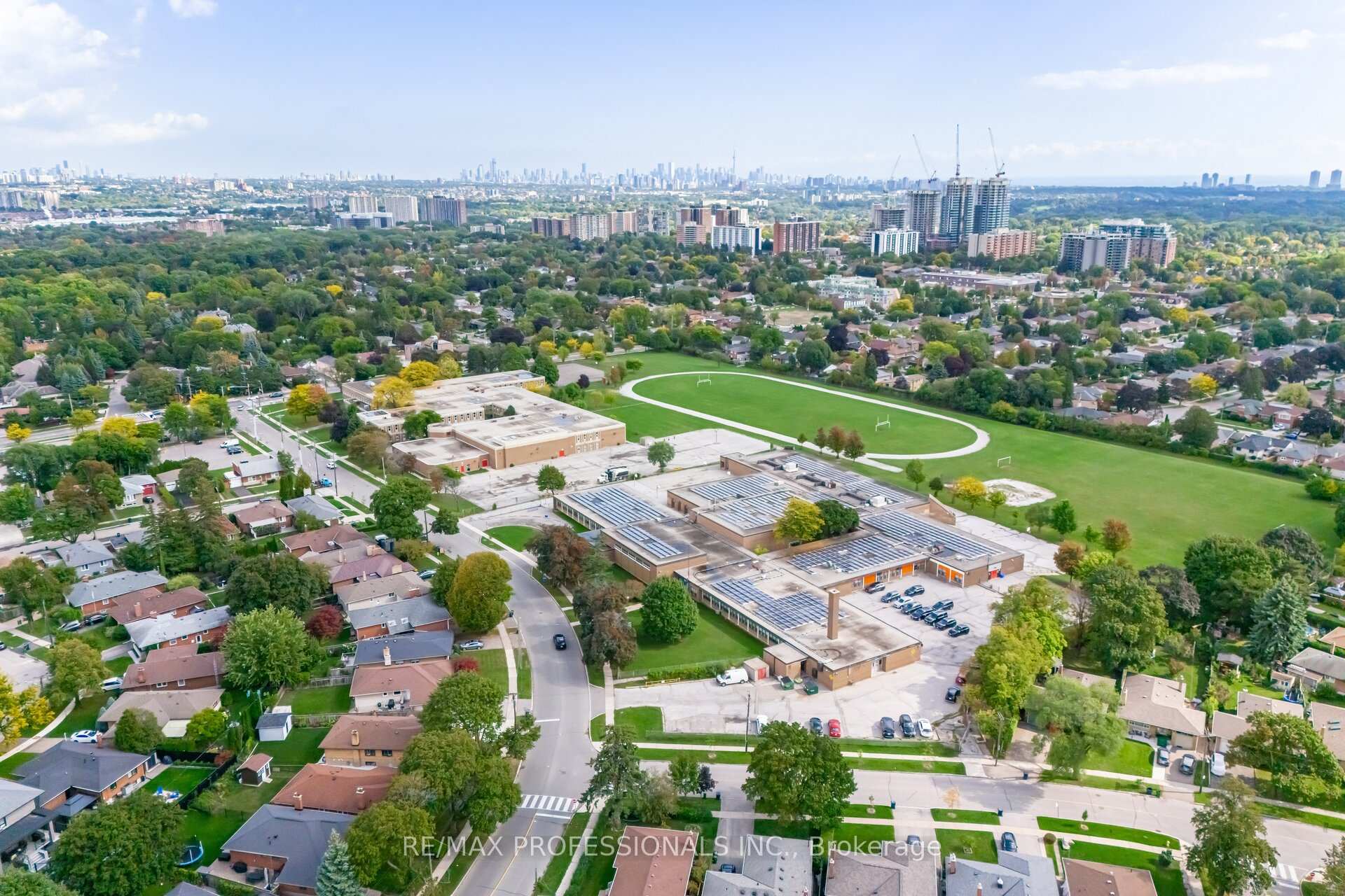 Photo 47 of 4 Lethbridge Avenue, Etobicoke, Kingsview Village-The Westway — HOMEH