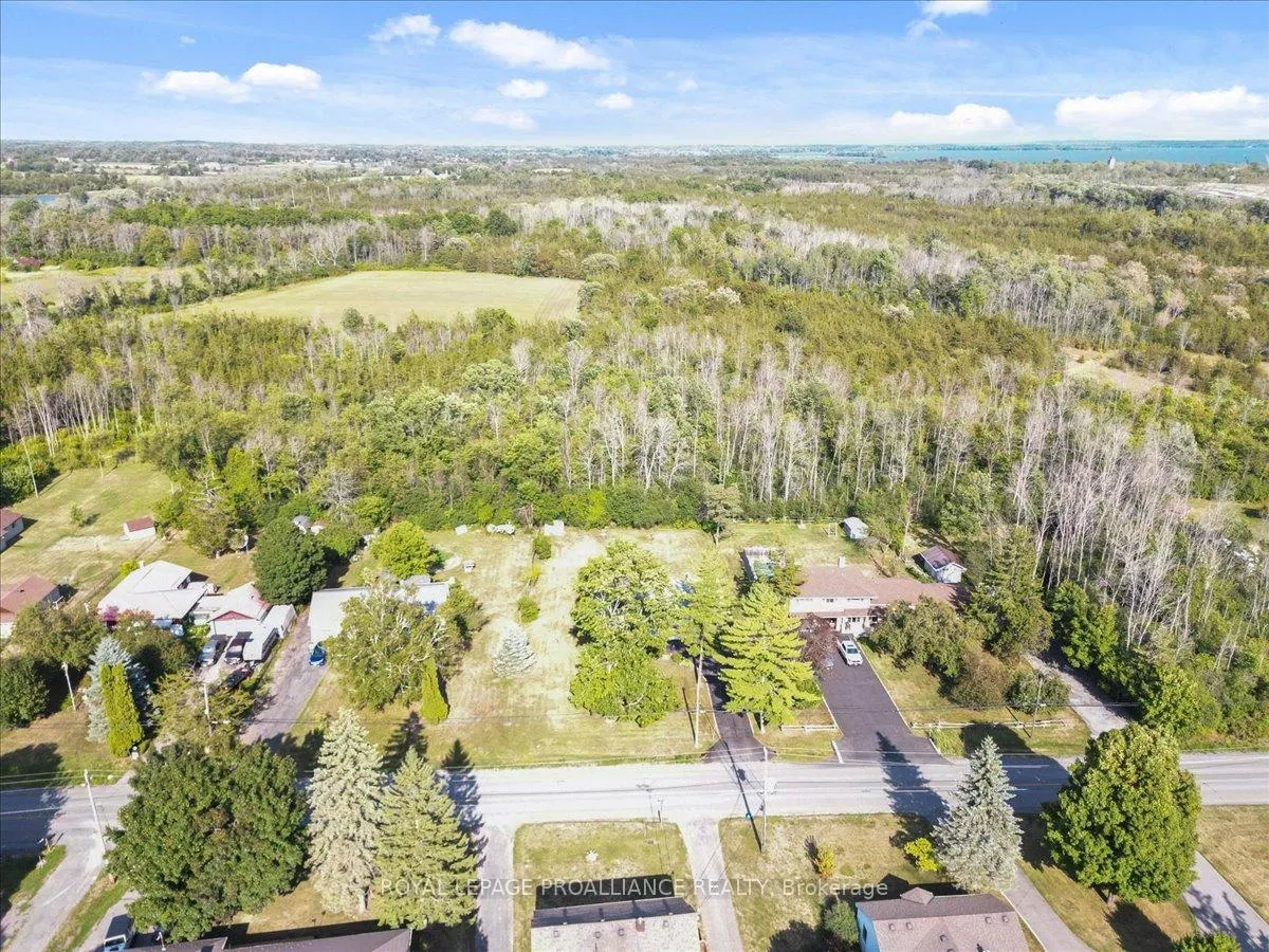 Photo 4 of 89 Point Anne Road, Belleville, Belleville Ward — HOMEH