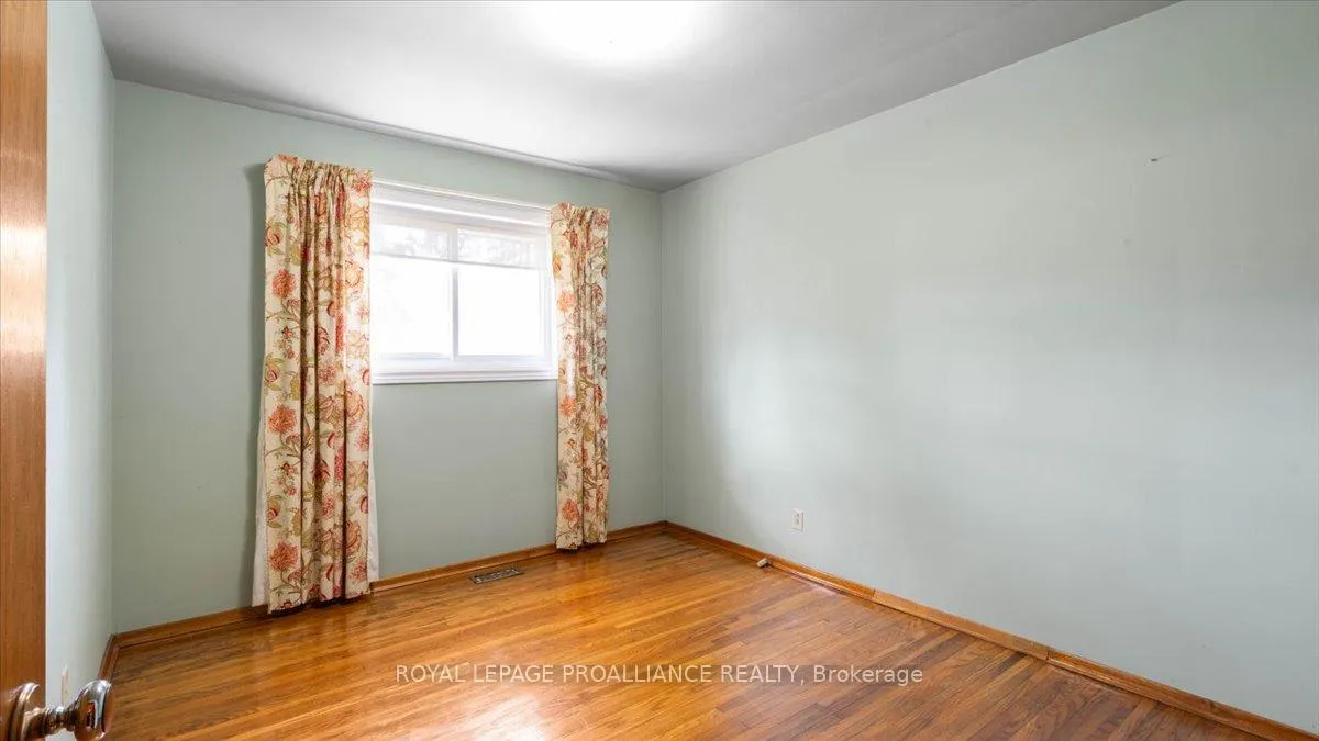 Photo 33 of 89 Point Anne Road, Belleville, Belleville Ward — HOMEH