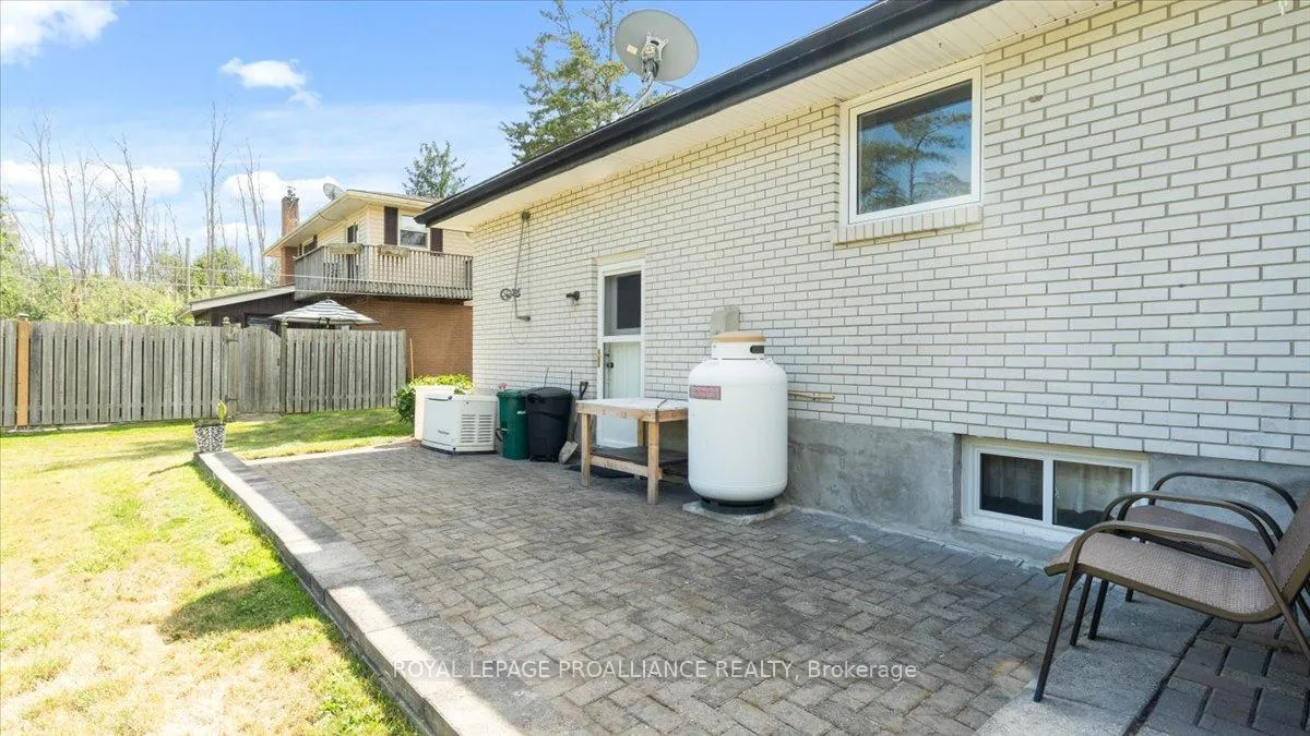 Photo 61 of 89 Point Anne Road, Belleville, Belleville Ward — HOMEH