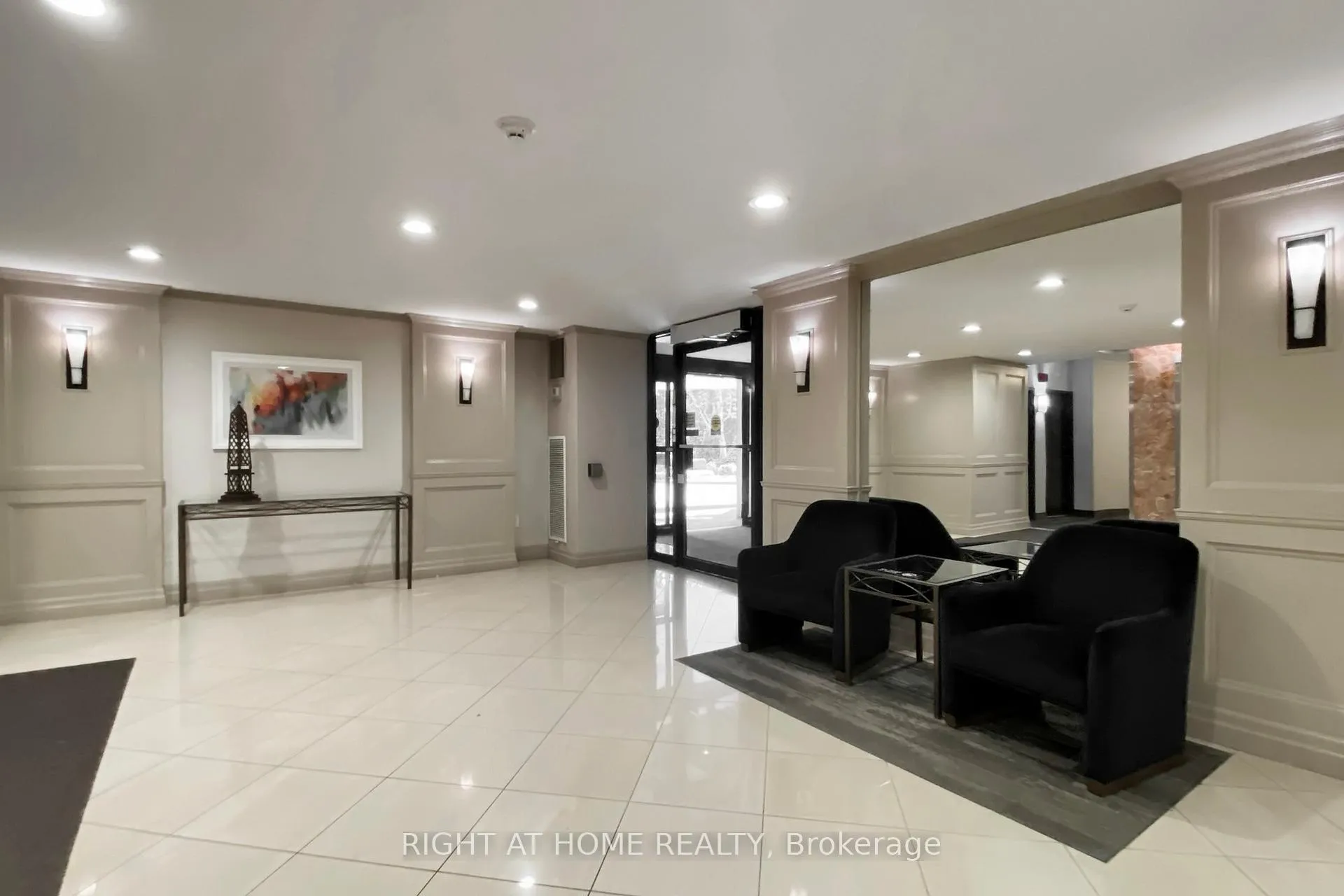 Photo 3 of Unit 1807, 1900 Sheppard Avenue E, North York, Pleasant View — HOMEH
