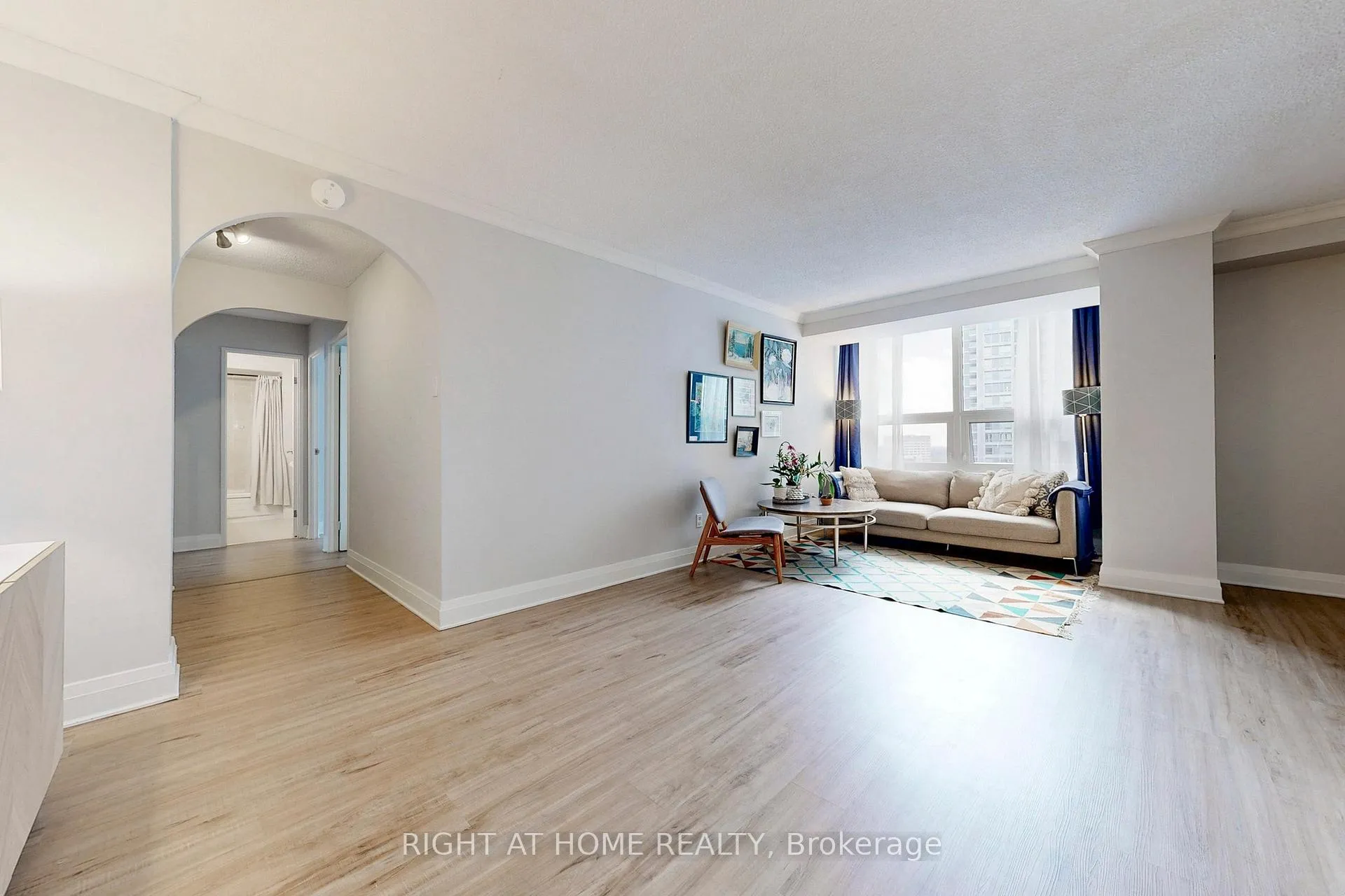 Photo 10 of Unit 1807, 1900 Sheppard Avenue E, North York, Pleasant View — HOMEH