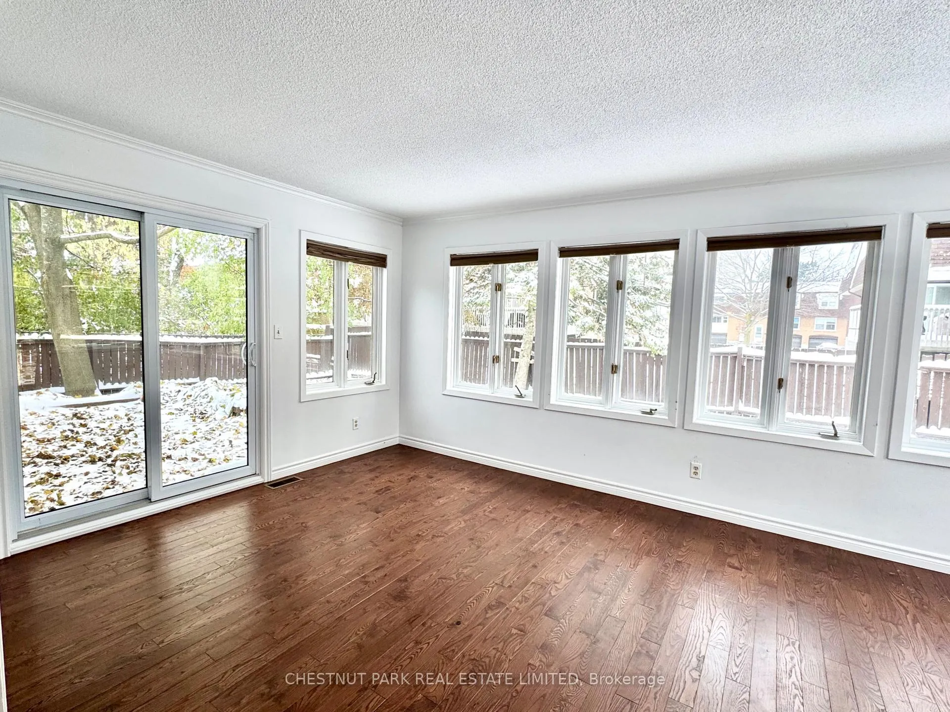 Photo 11 of 18 Hope Crescent, Belleville, Belleville Ward — HOMEH