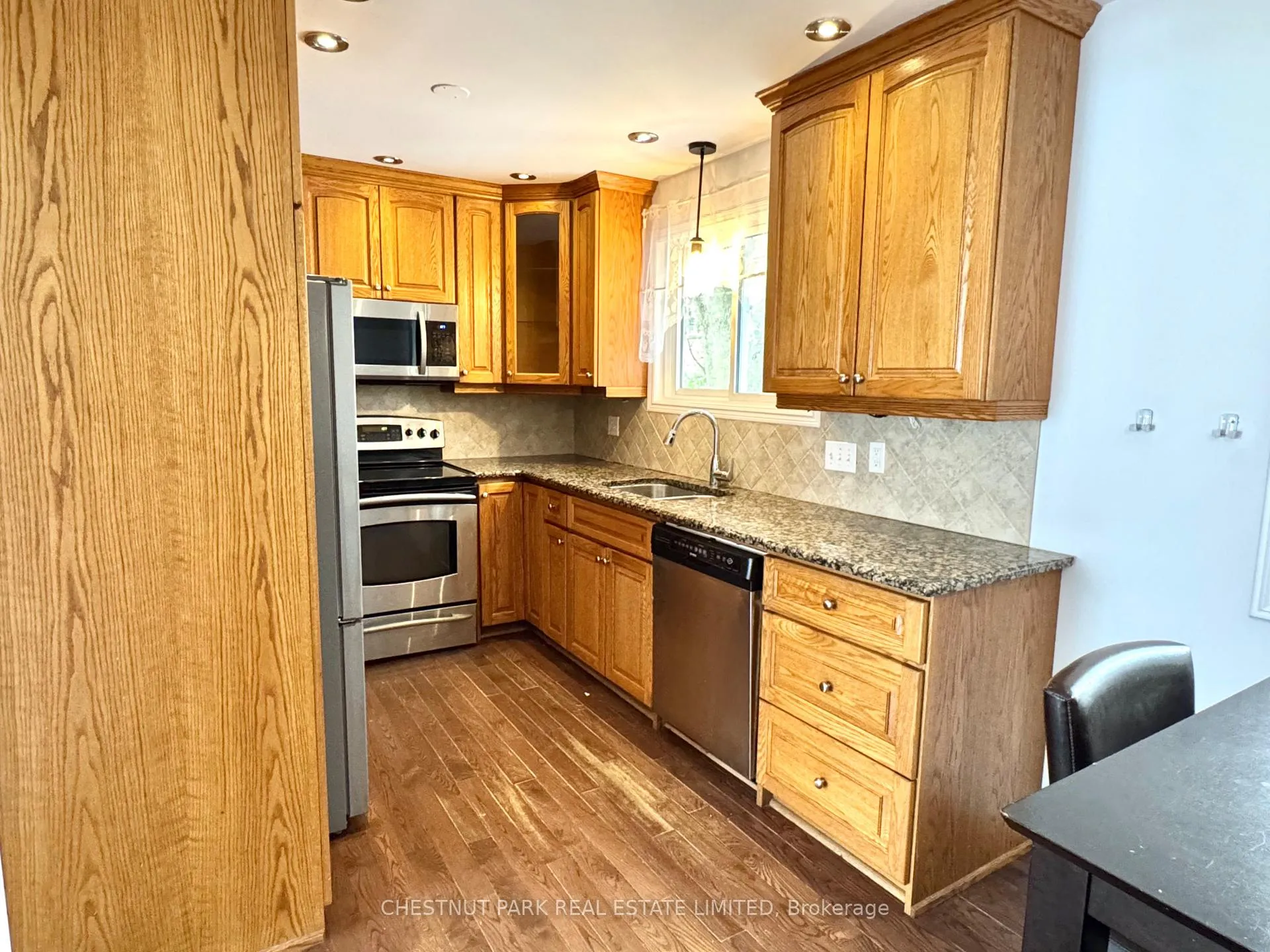 Photo 14 of 18 Hope Crescent, Belleville, Belleville Ward — HOMEH