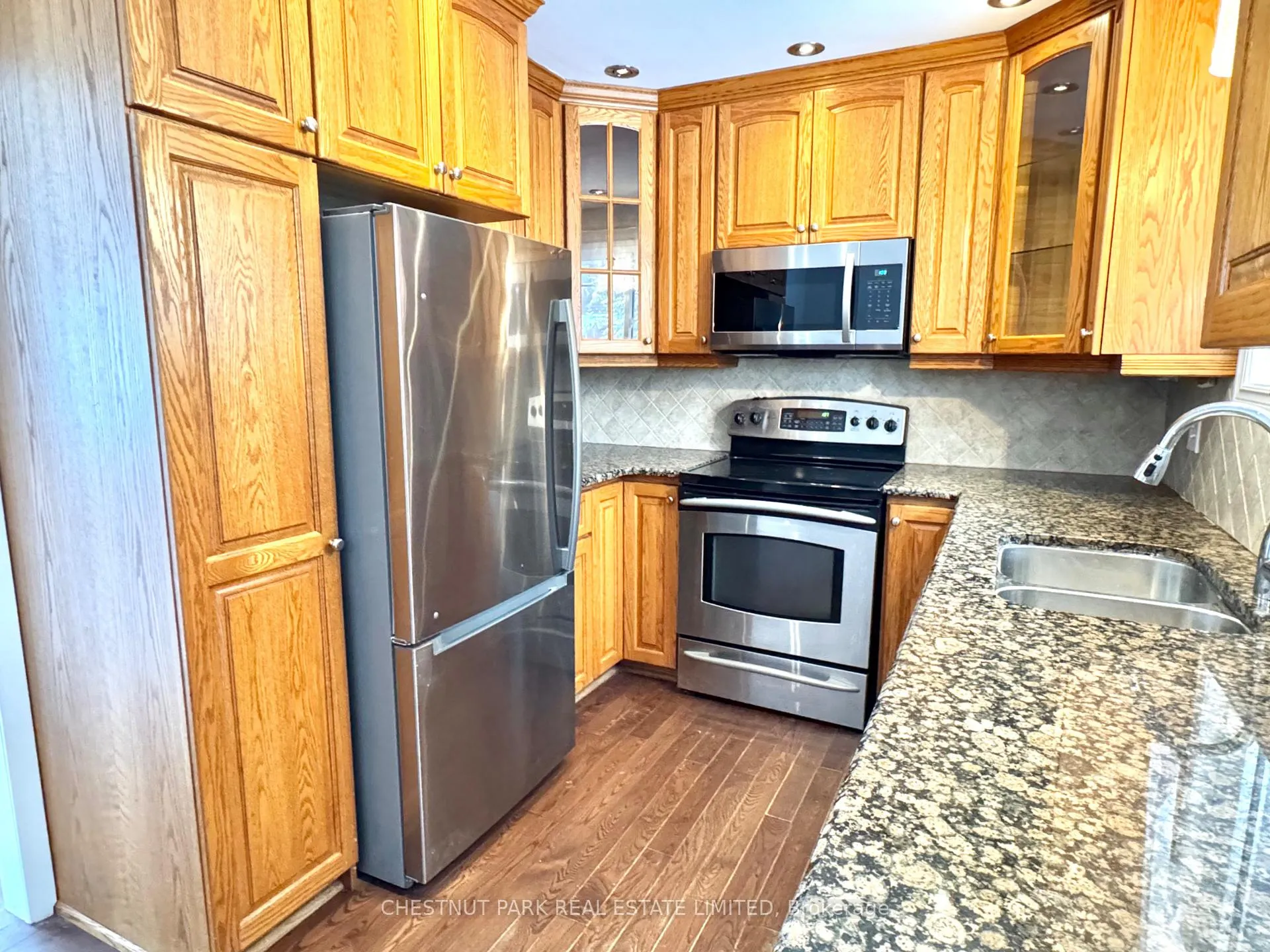 Photo 16 of 18 Hope Crescent, Belleville, Belleville Ward — HOMEH
