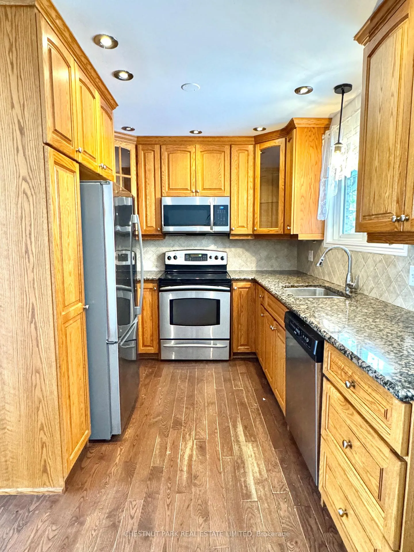 Photo 17 of 18 Hope Crescent, Belleville, Belleville Ward — HOMEH