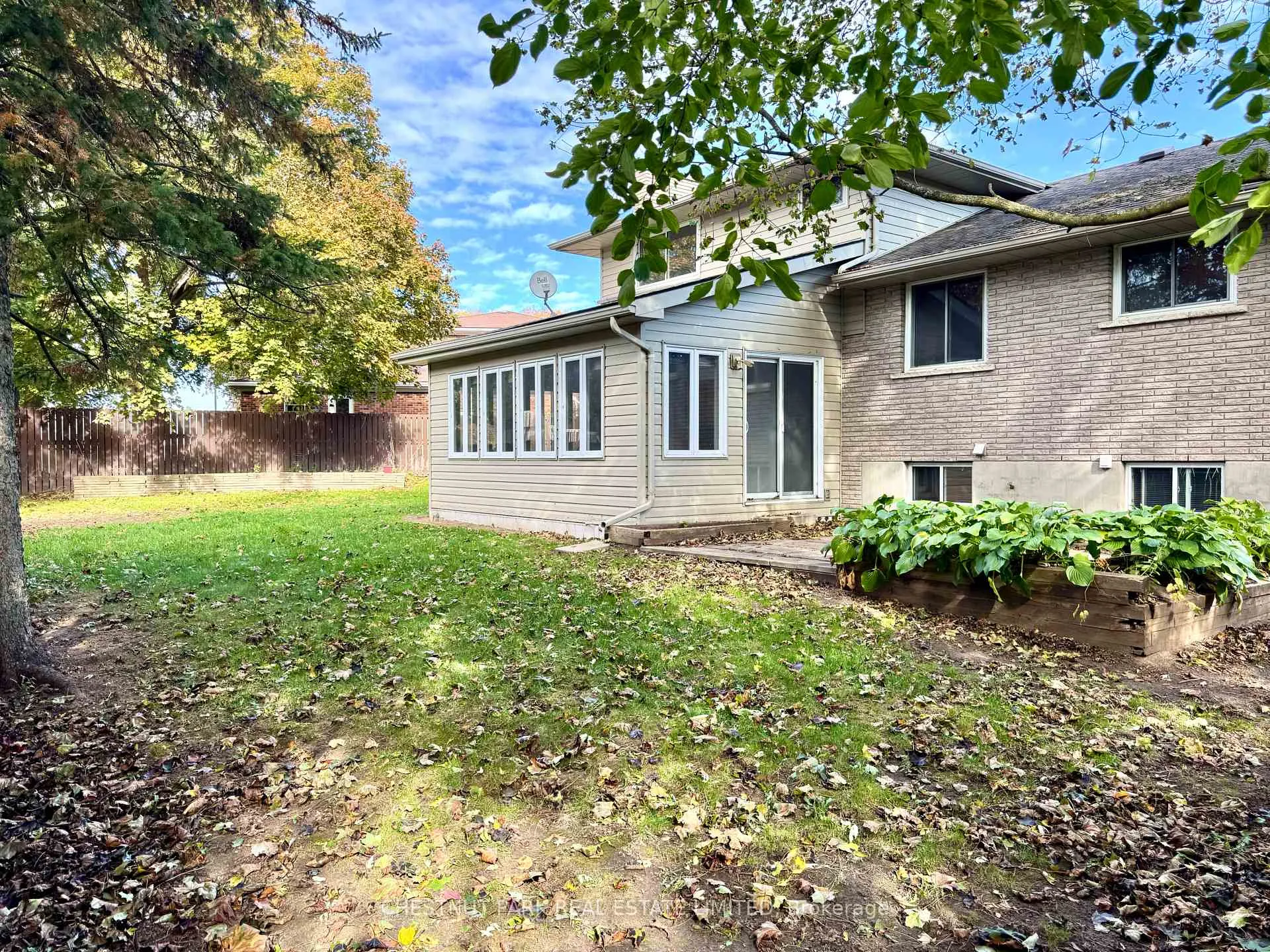 Photo 38 of 18 Hope Crescent, Belleville, Belleville Ward — HOMEH