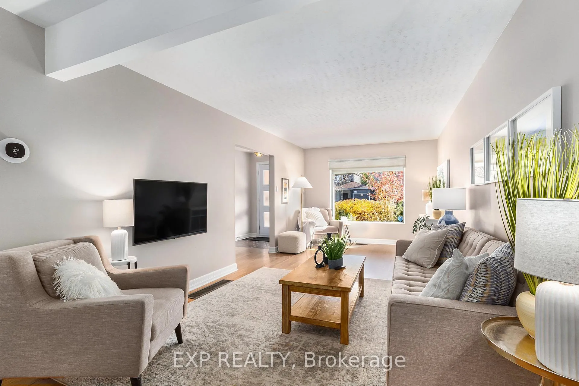Photo 7 of 733 Southmore Drive W, Ottawa, Riverside Park South — HOMEH