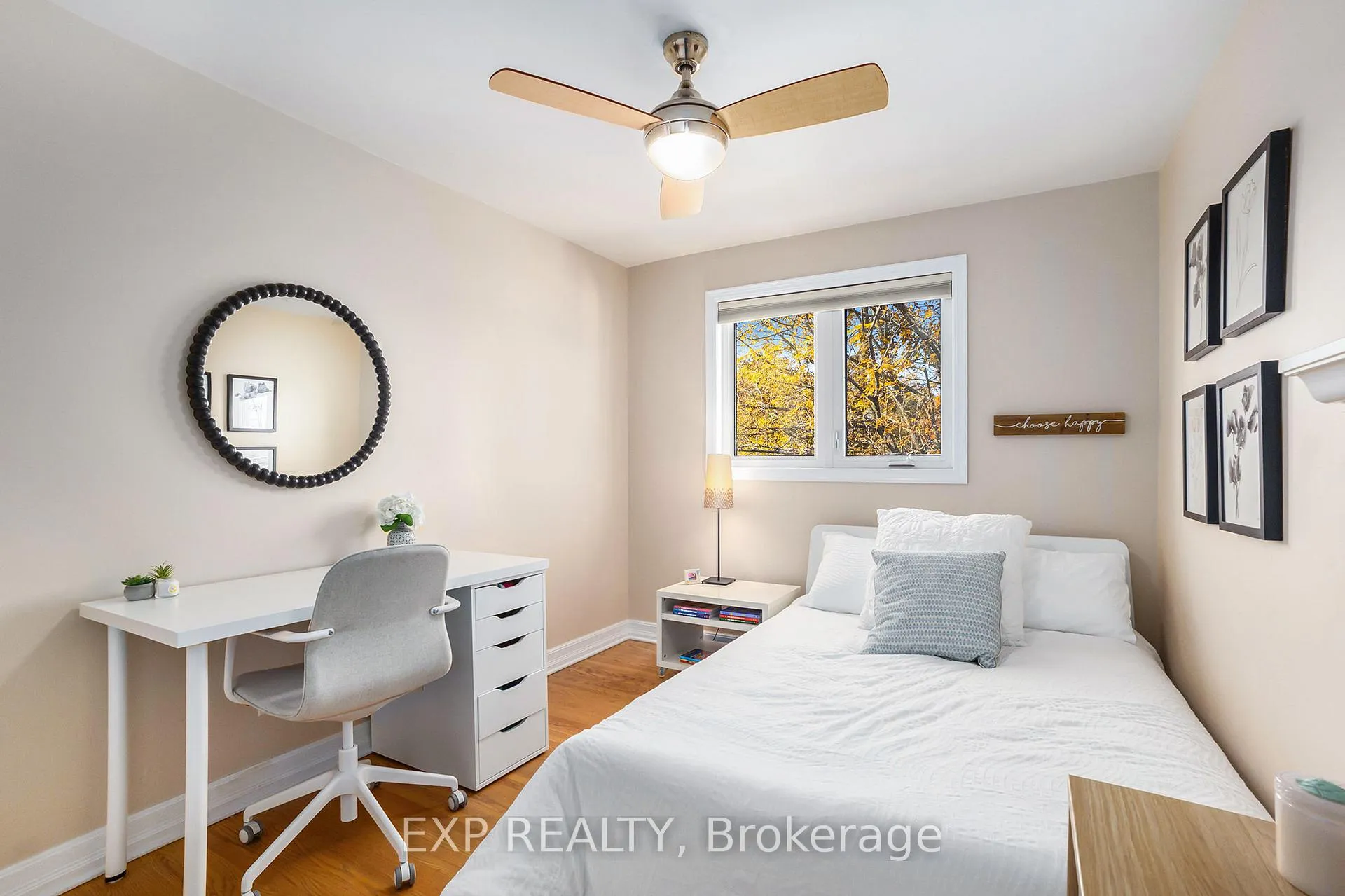 Photo 18 of 733 Southmore Drive W, Ottawa, Riverside Park South — HOMEH